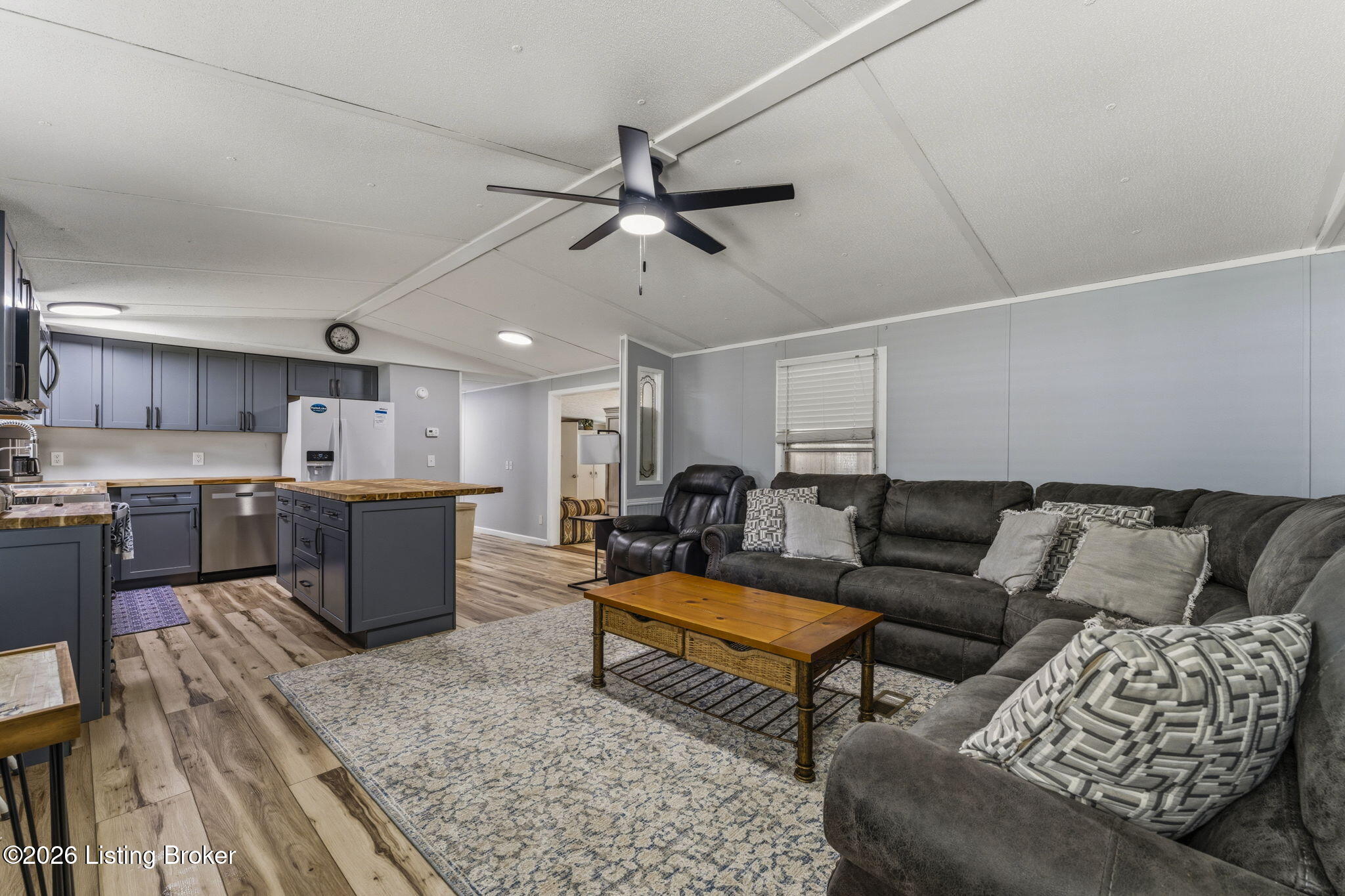 5 Eagle Nest Ct Property Photo 6