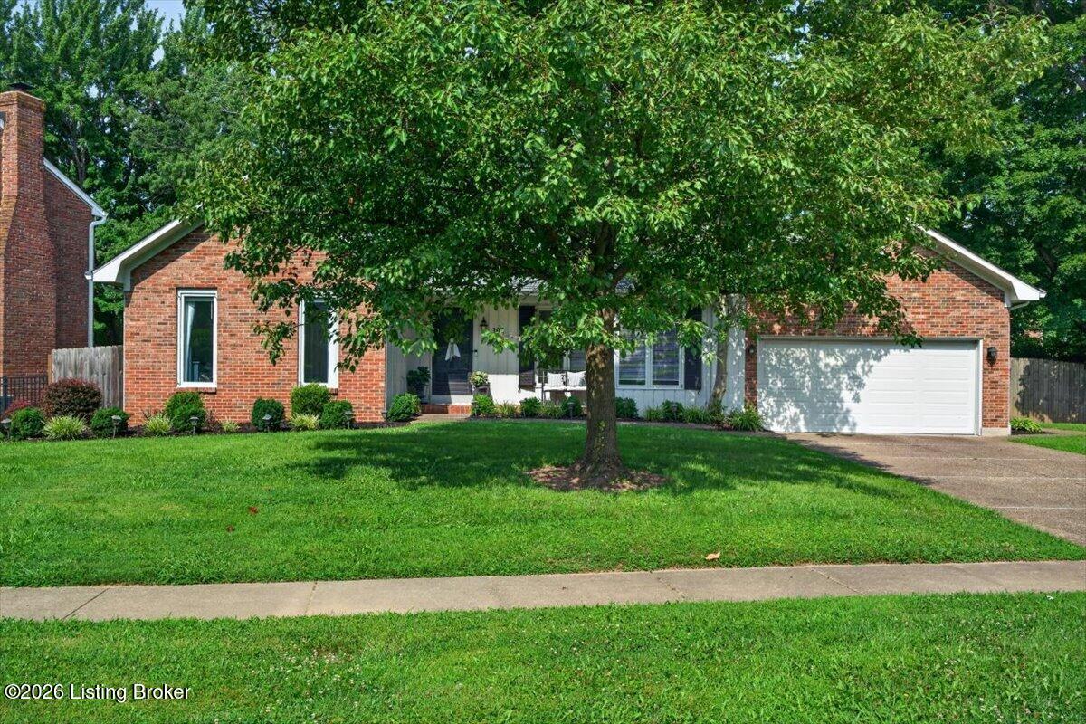 302 Blue Ridge Rd Property Photo 2