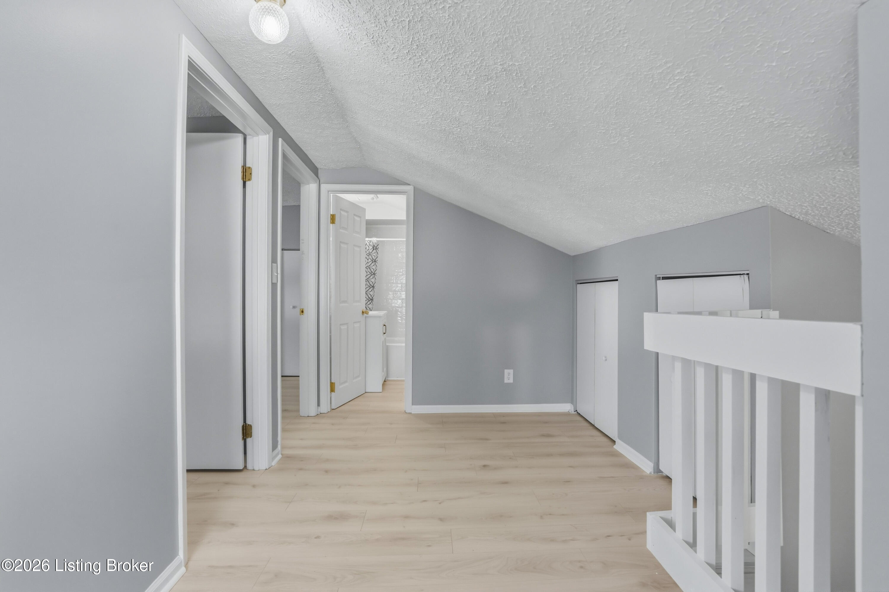 2124 Winston Ave Property Photo 28