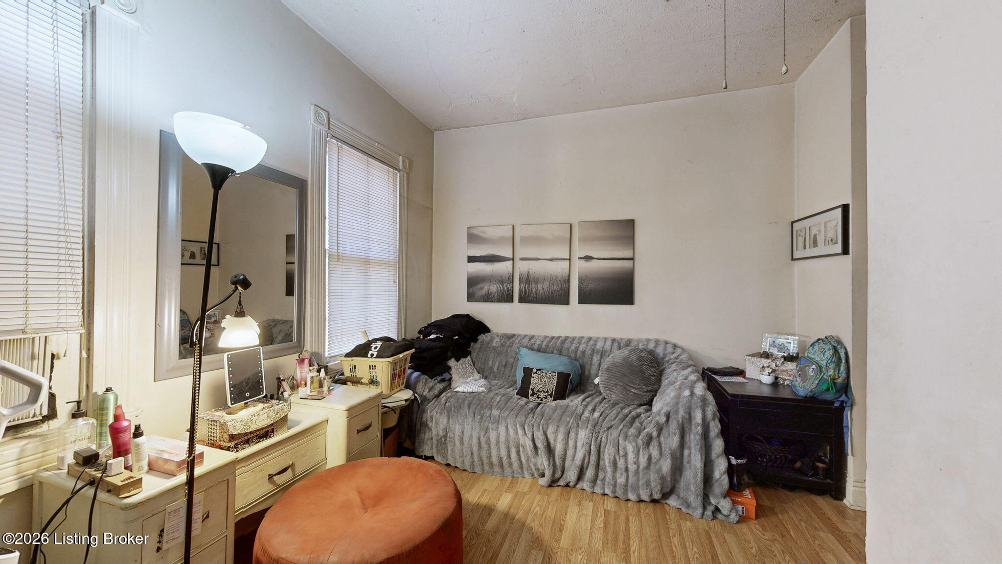 628 W Ormsby Ave Property Photo 21