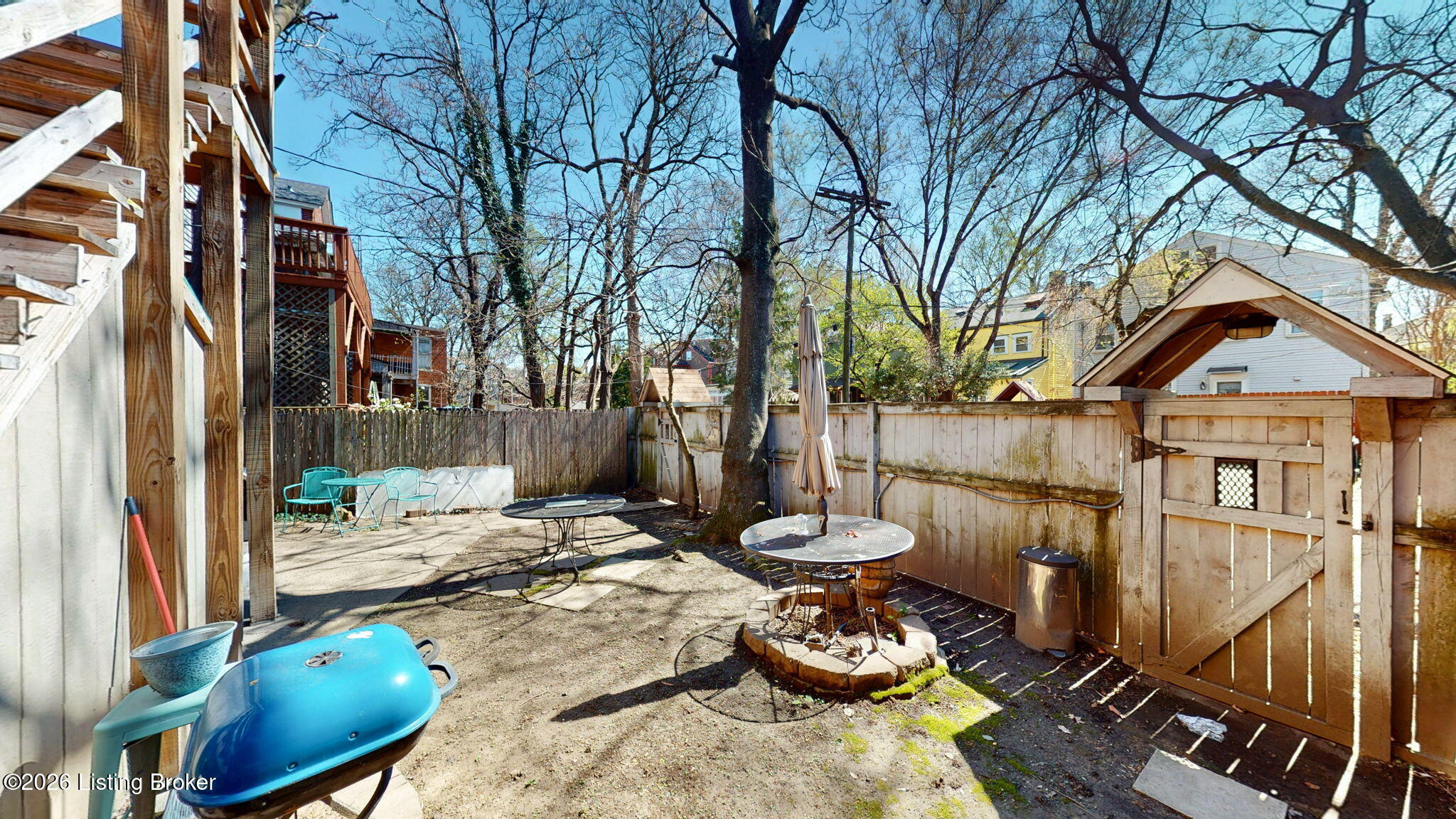 628 W Ormsby Ave Property Photo 31