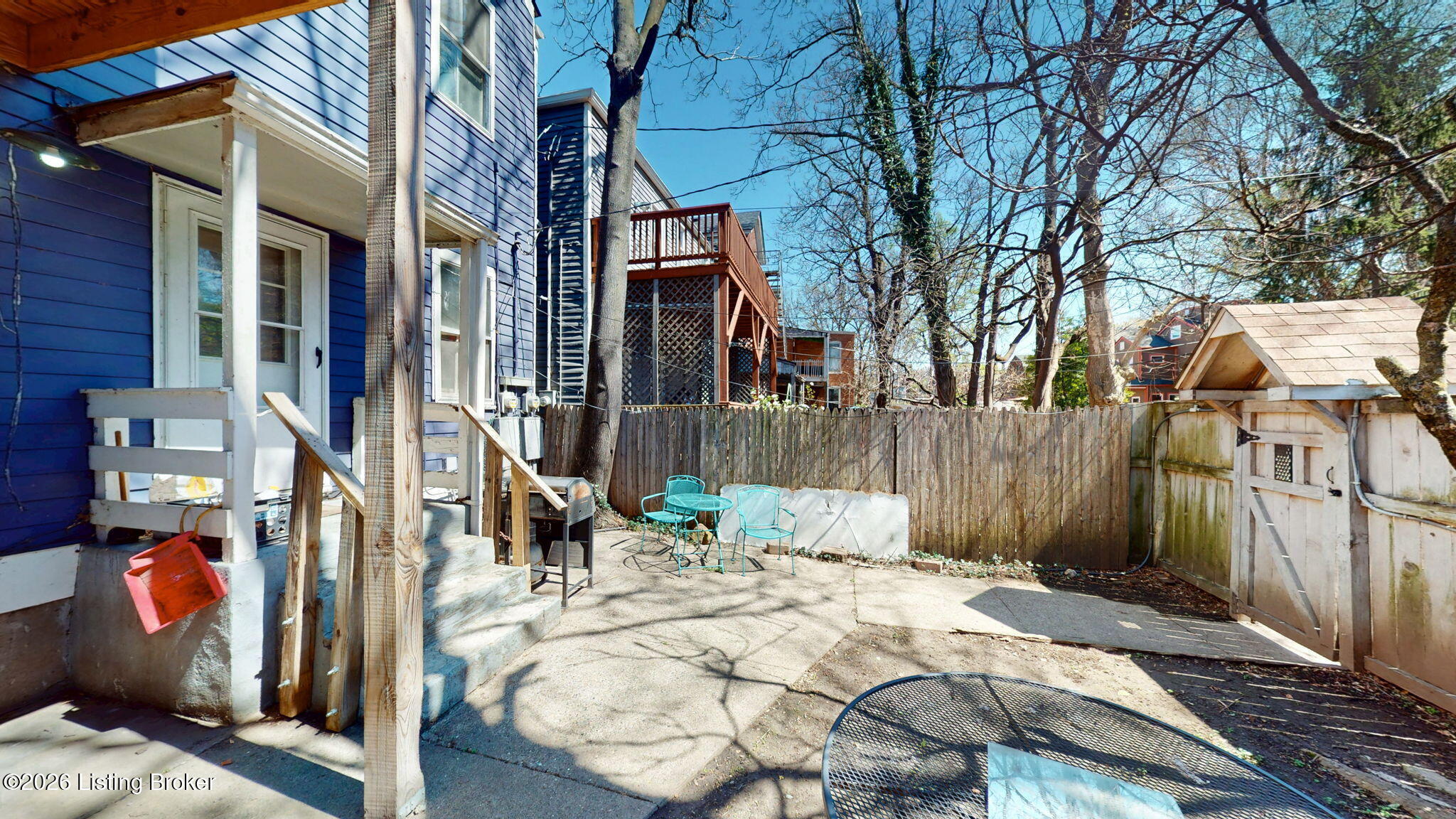 628 W Ormsby Ave Property Photo 32