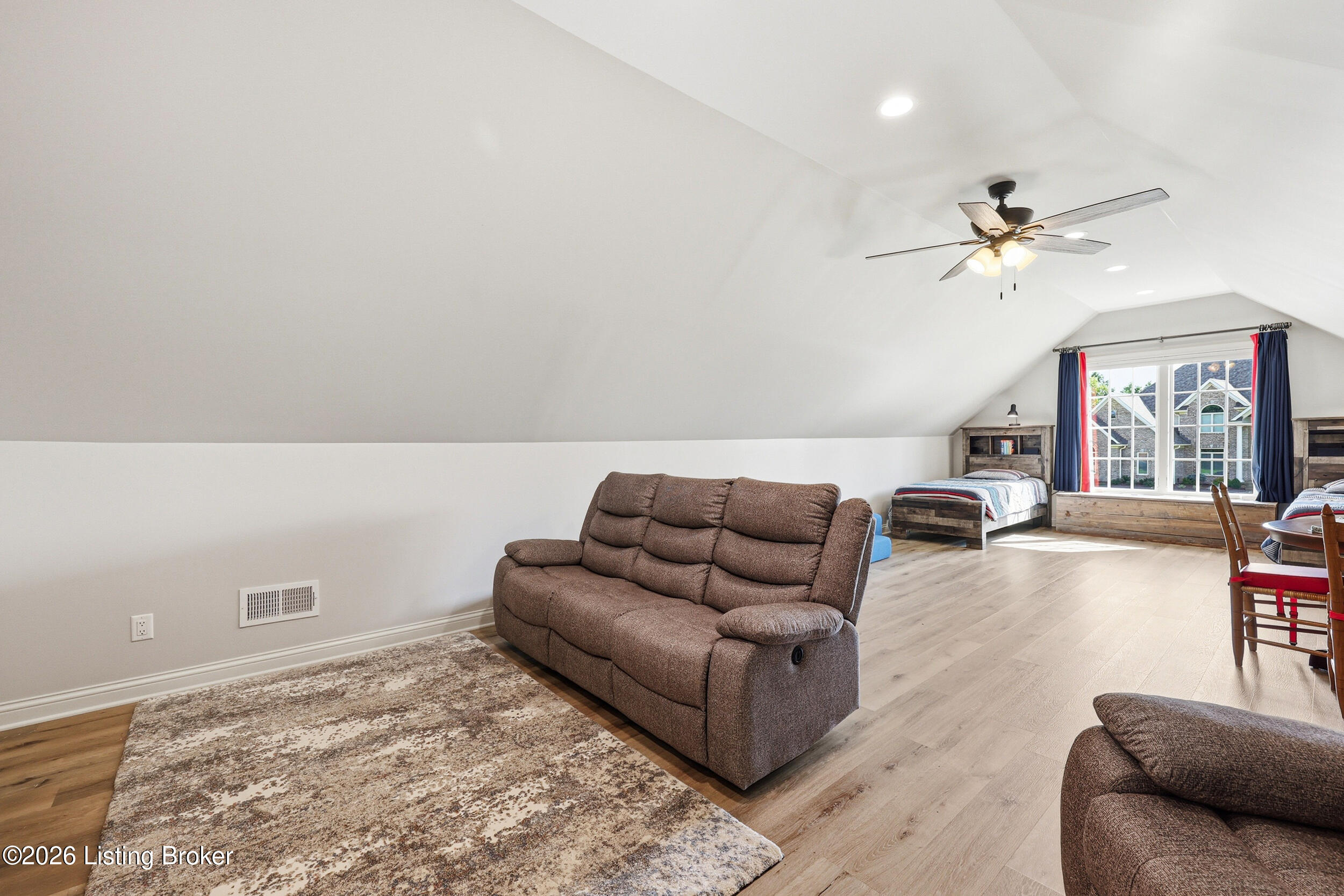 368 Ashford Dr Property Photo 49