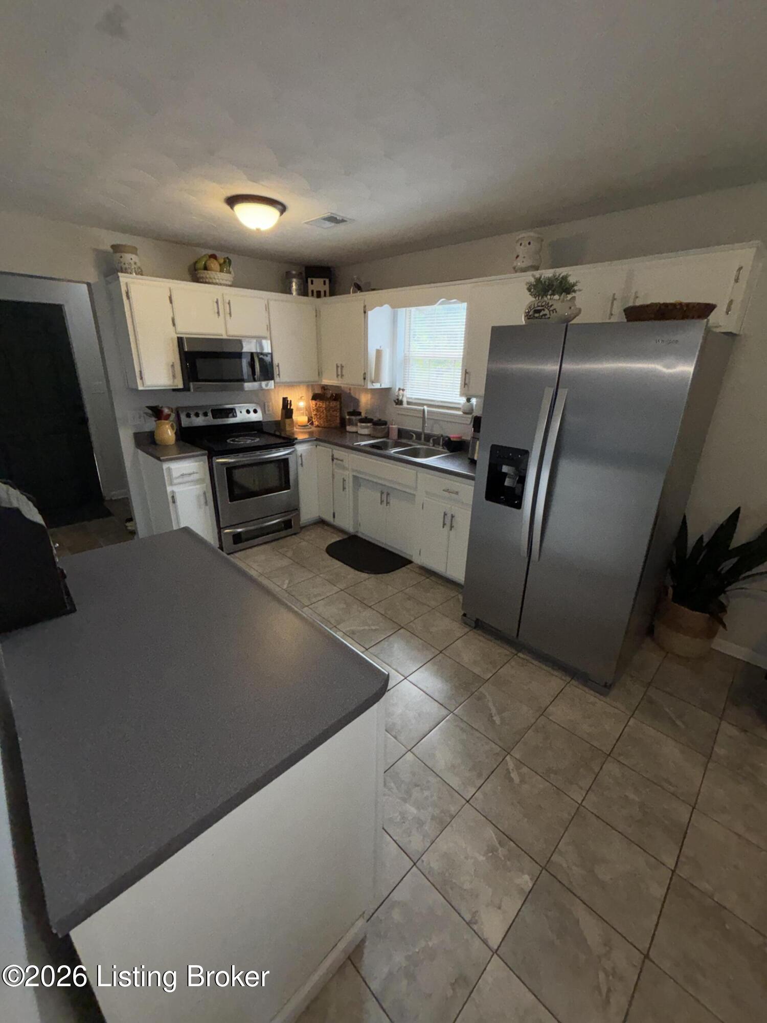 122 Owings Blvd Property Photo 16
