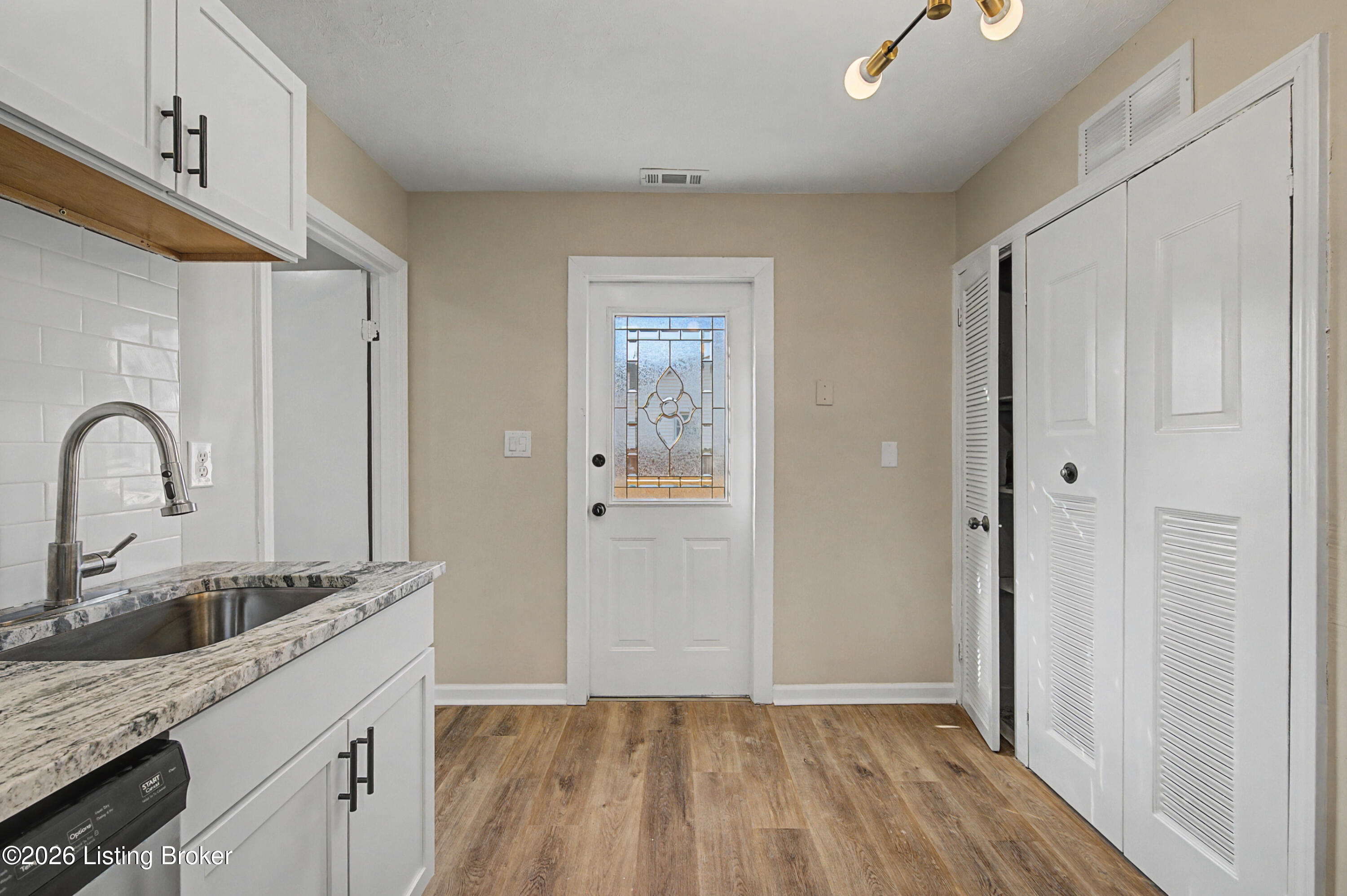 711 Shaffer Rd Property Photo 11