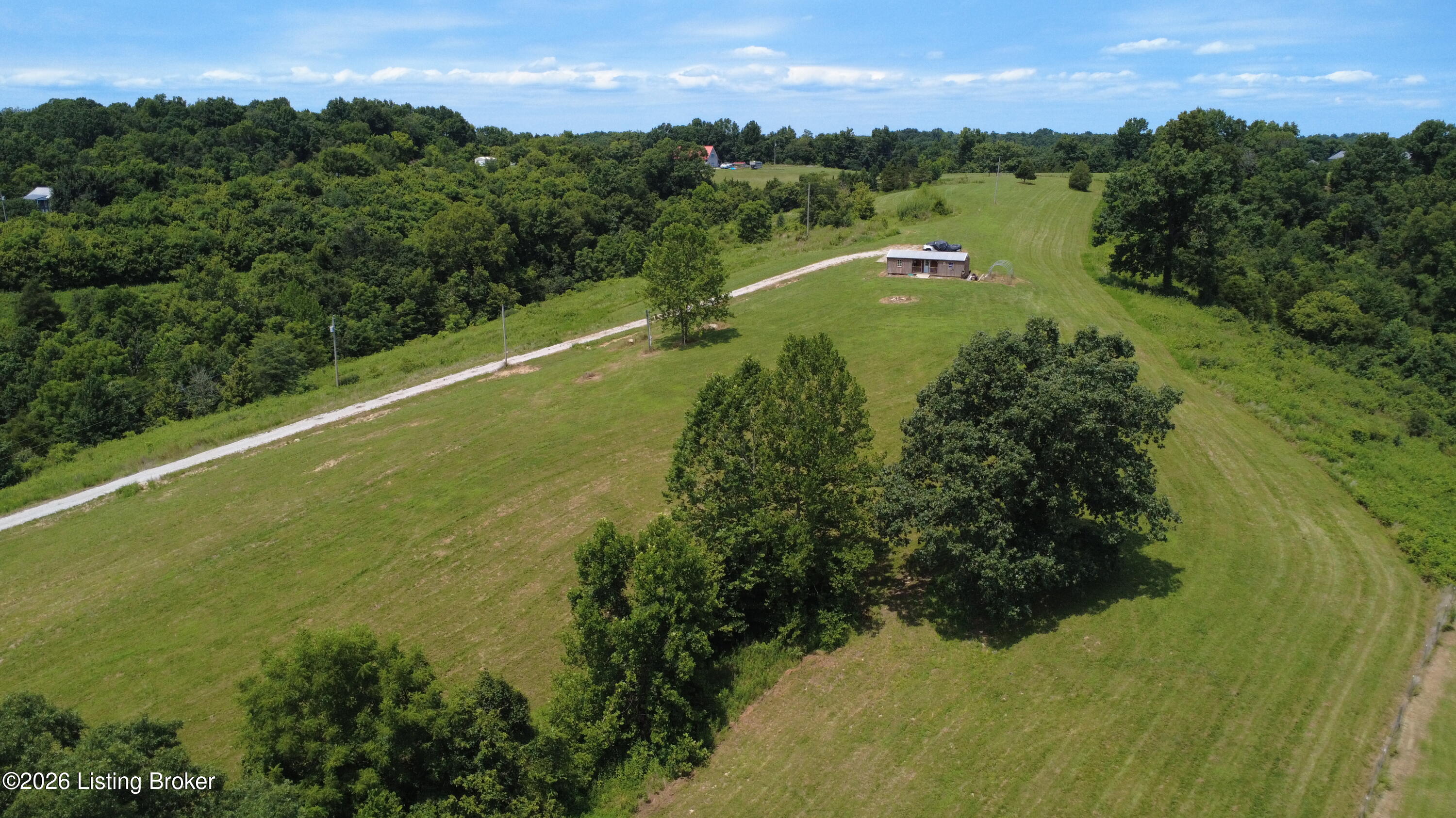 1502 Beech Creek Rd Property Photo 2