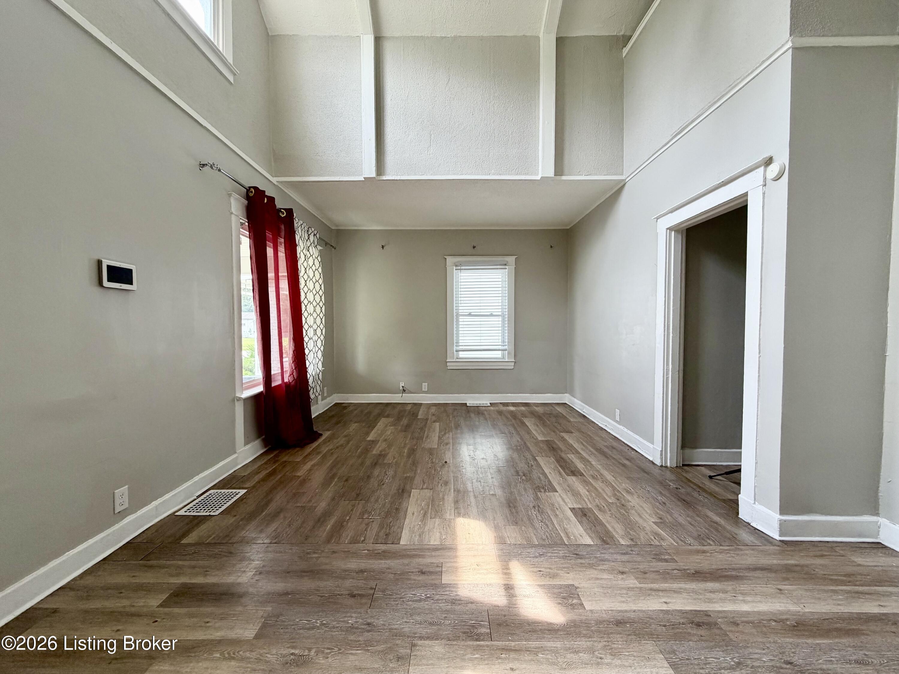 1456 Beech St Property Photo 2