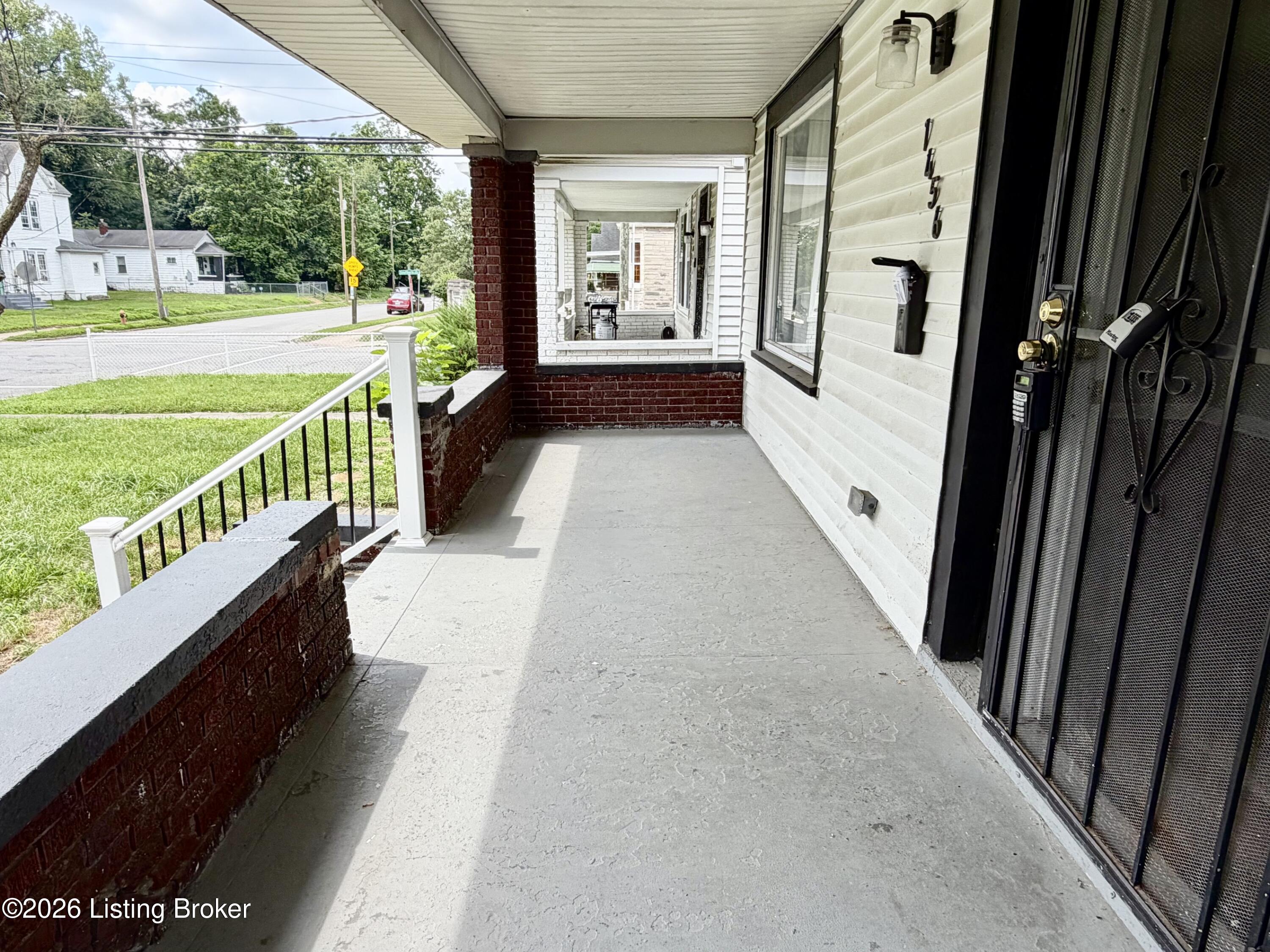 1456 Beech St Property Photo 12