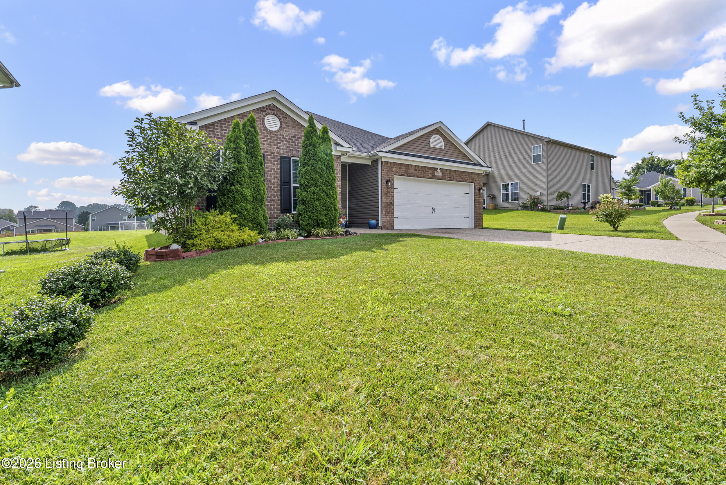 7807 Pineland Ridge Pass Property Photo 4