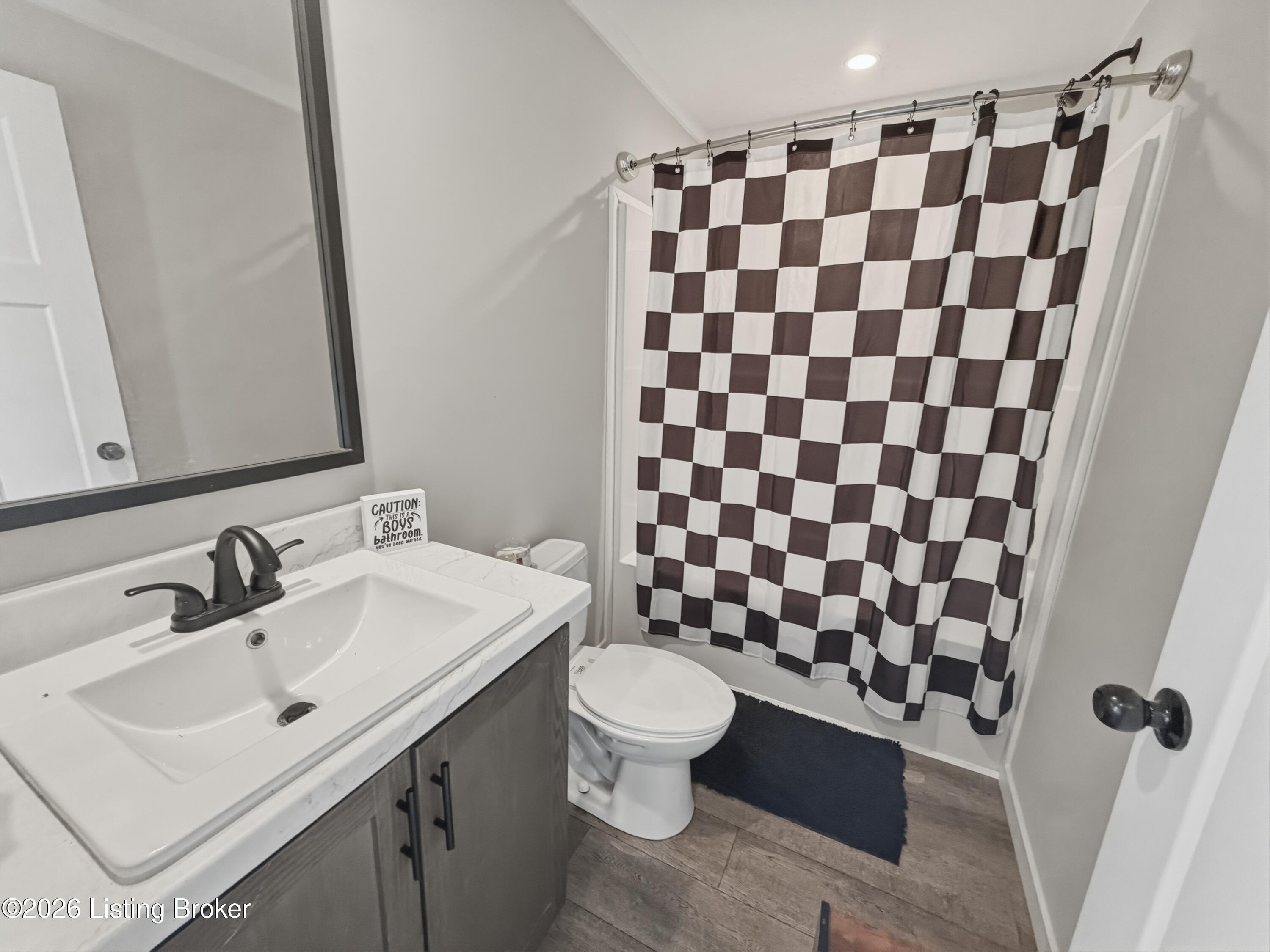110 Laverne Ln Property Photo 34