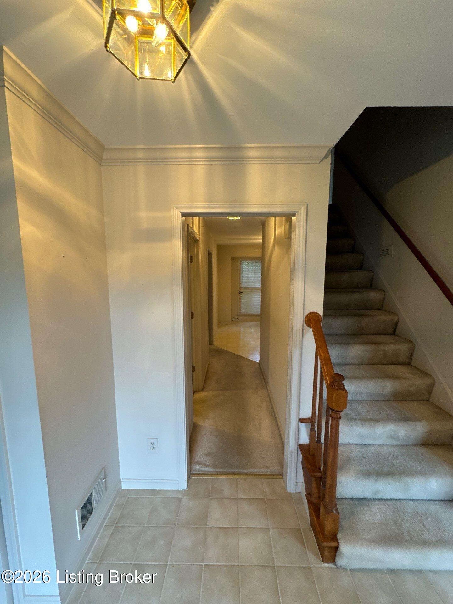 10985 Eagles Cove Dr Property Photo 3