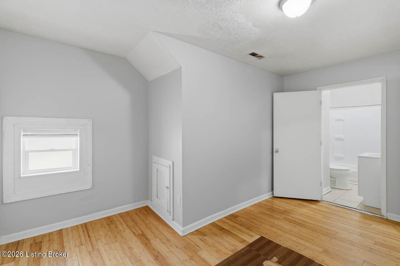 3944 S 3rd St Property Photo 15