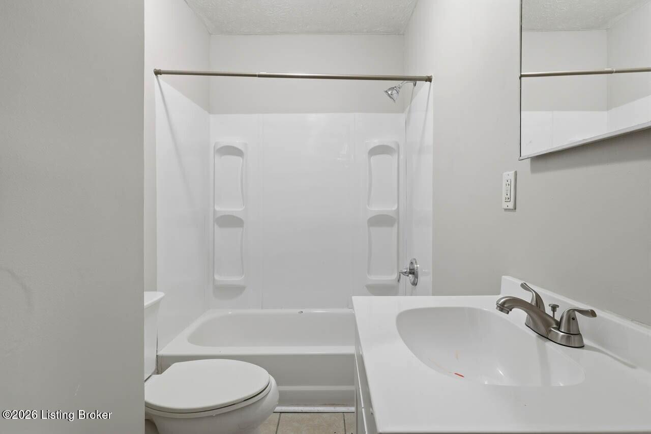 3944 S 3rd St Property Photo 16