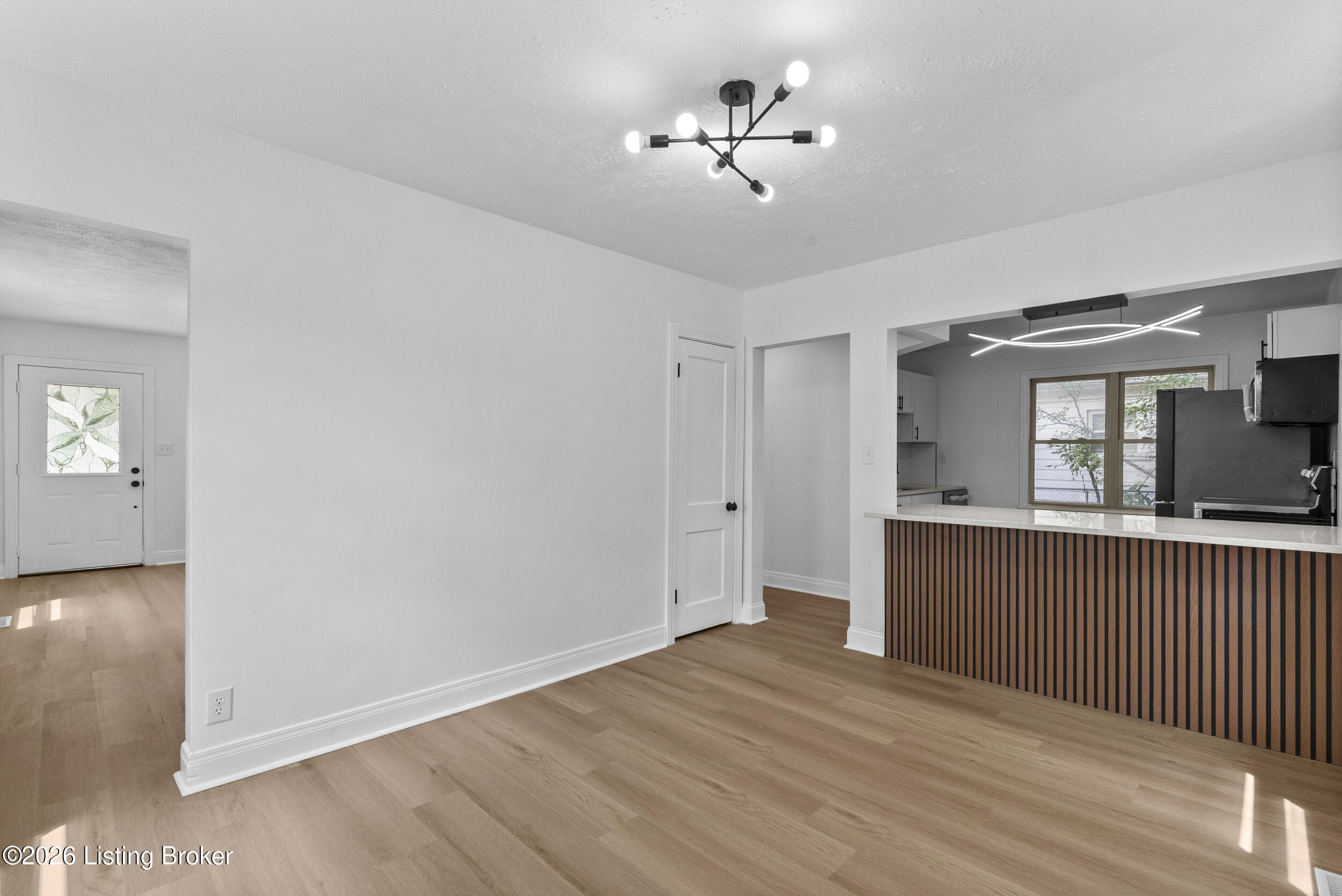 3803 Kahlert Ave Property Photo 5