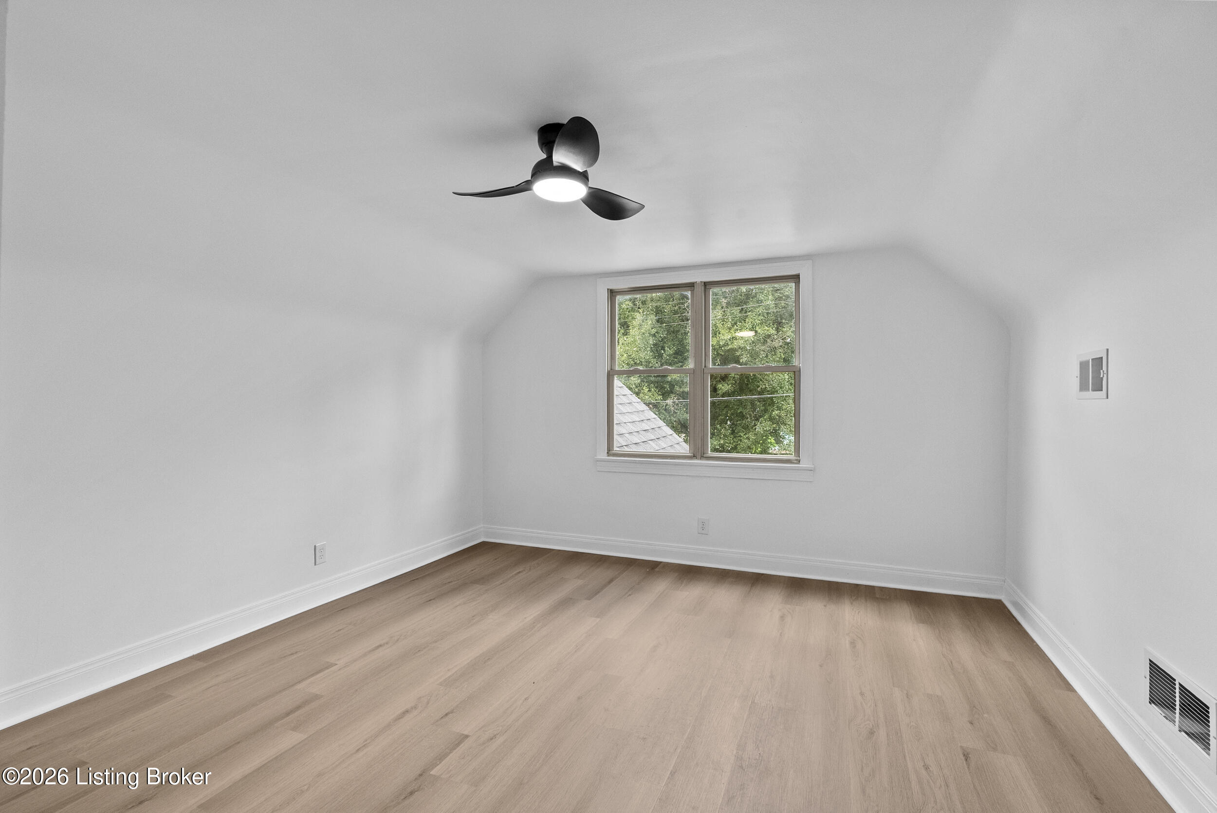 3803 Kahlert Ave Property Photo 24