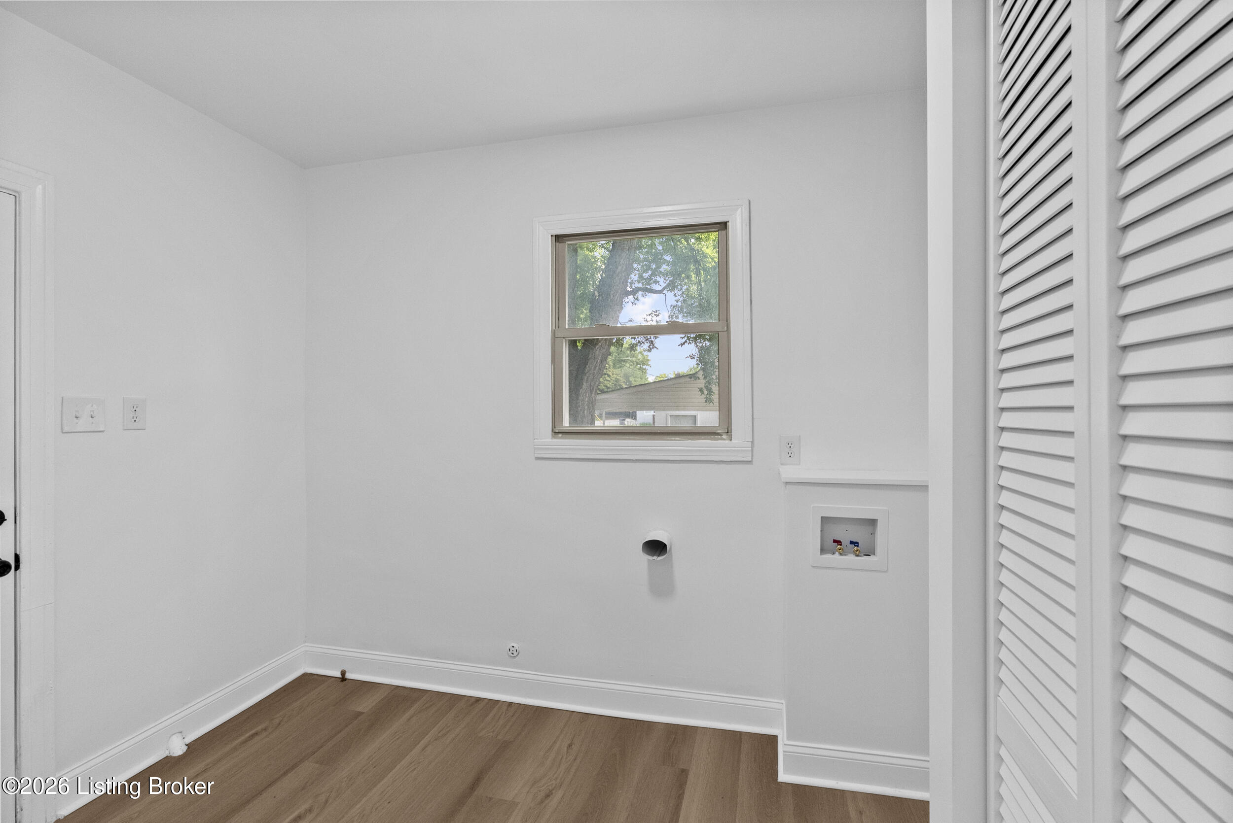 3803 Kahlert Ave Property Photo 27