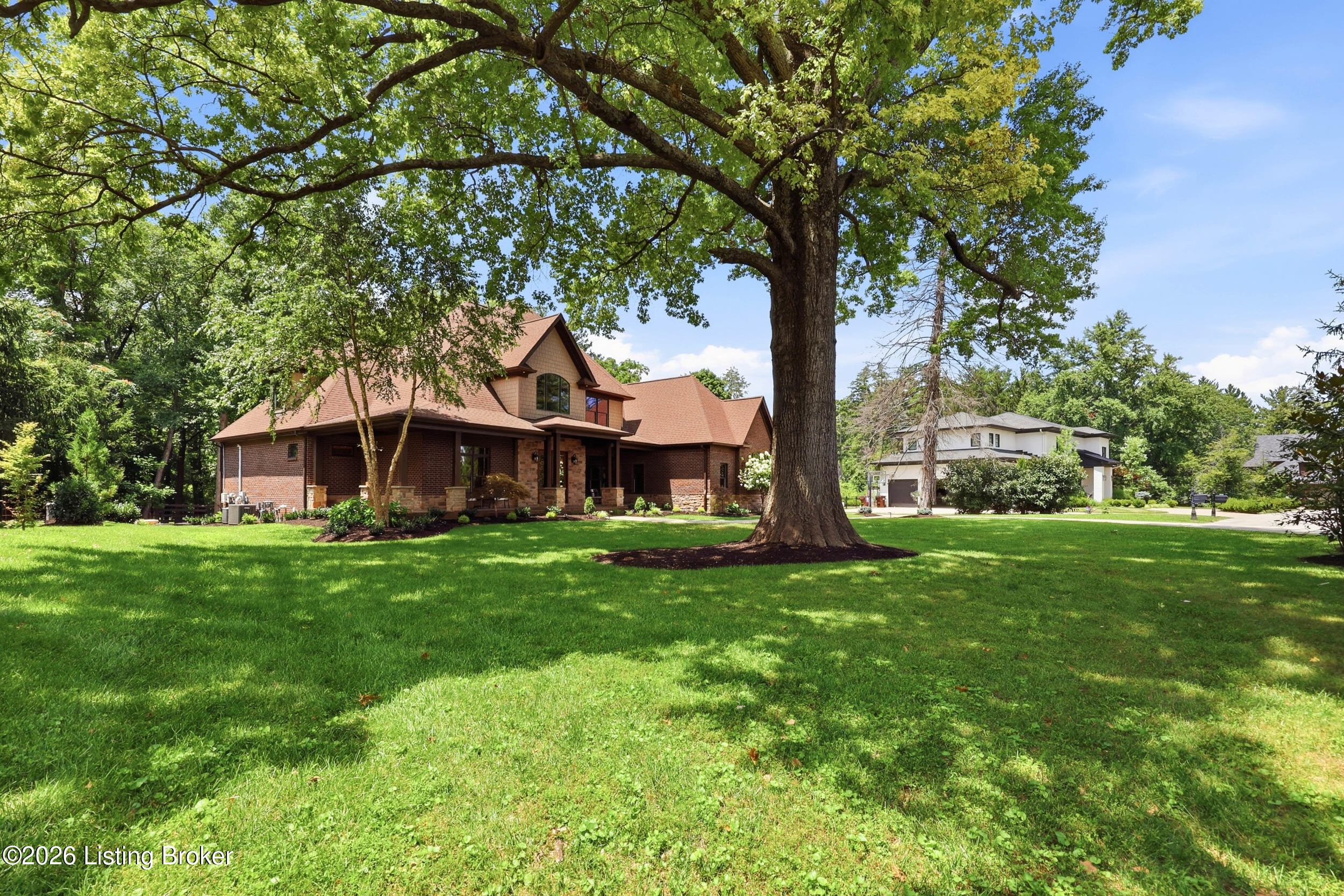 3214 Falls Park Pl Property Photo 3