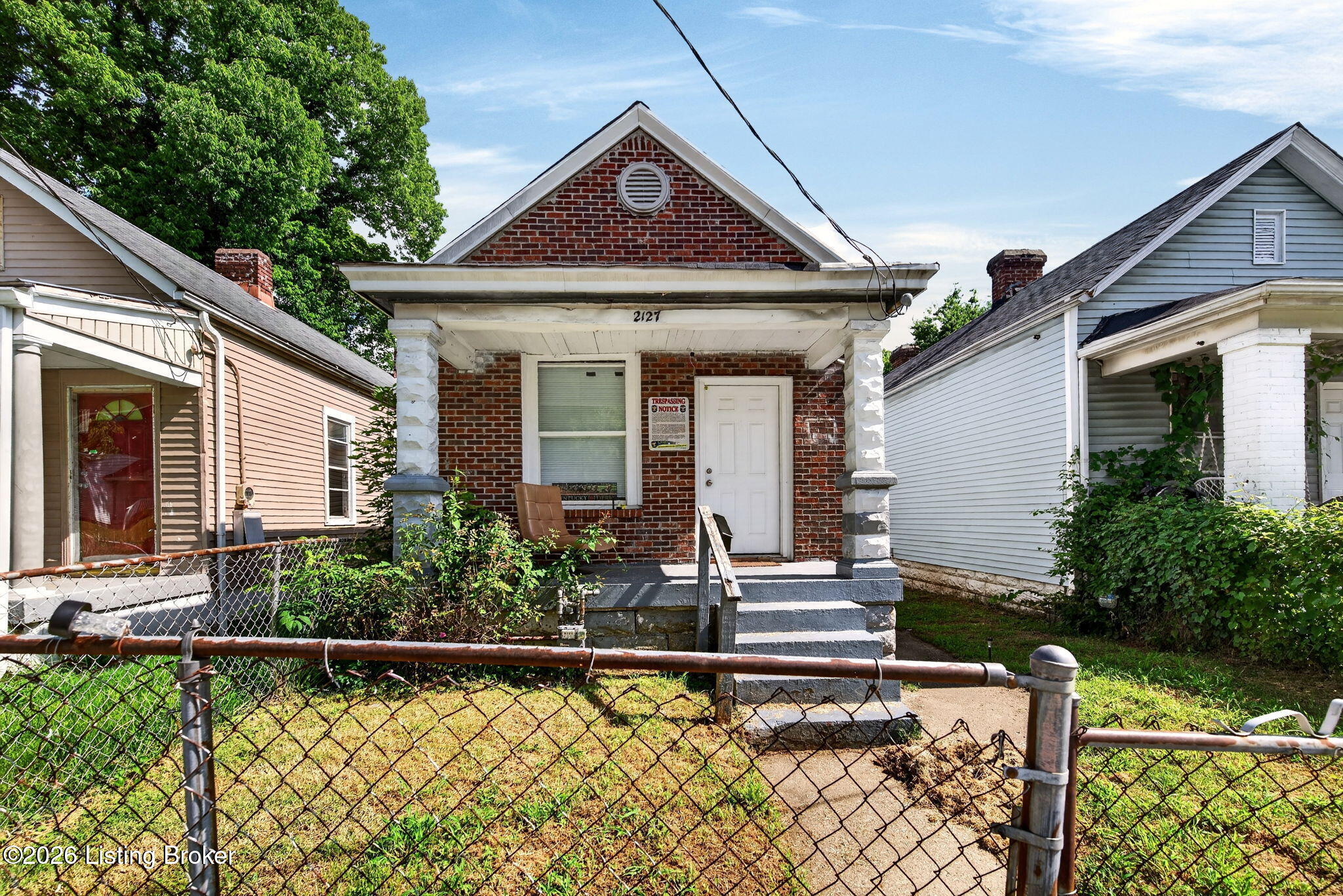 2112 W Madison St Property Photo 7