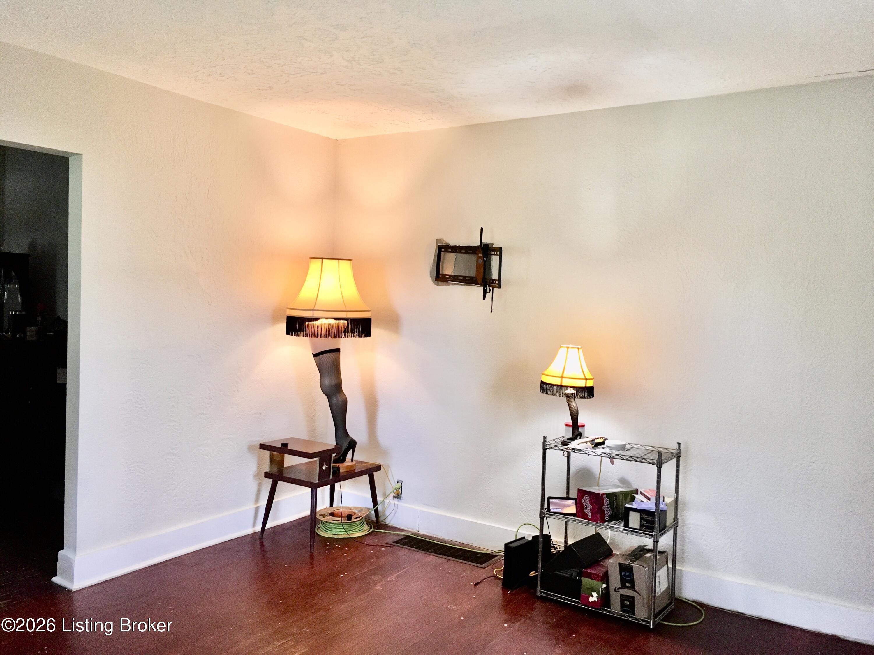 5111 Terry Rd Property Photo 2