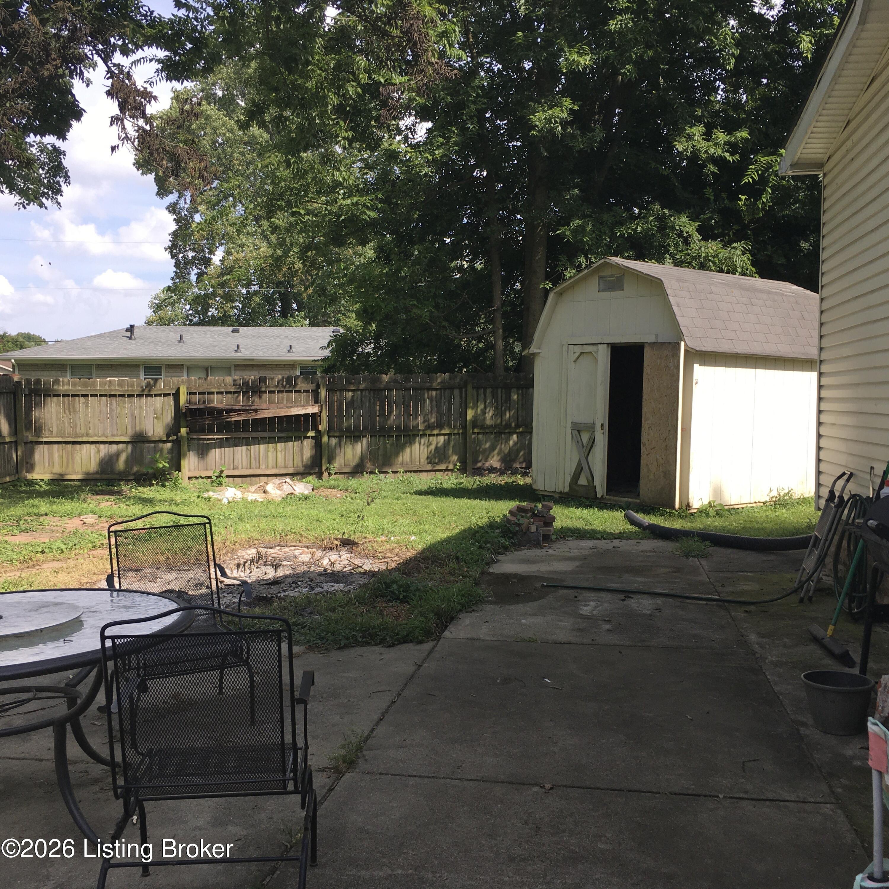 5111 Terry Rd Property Photo 14