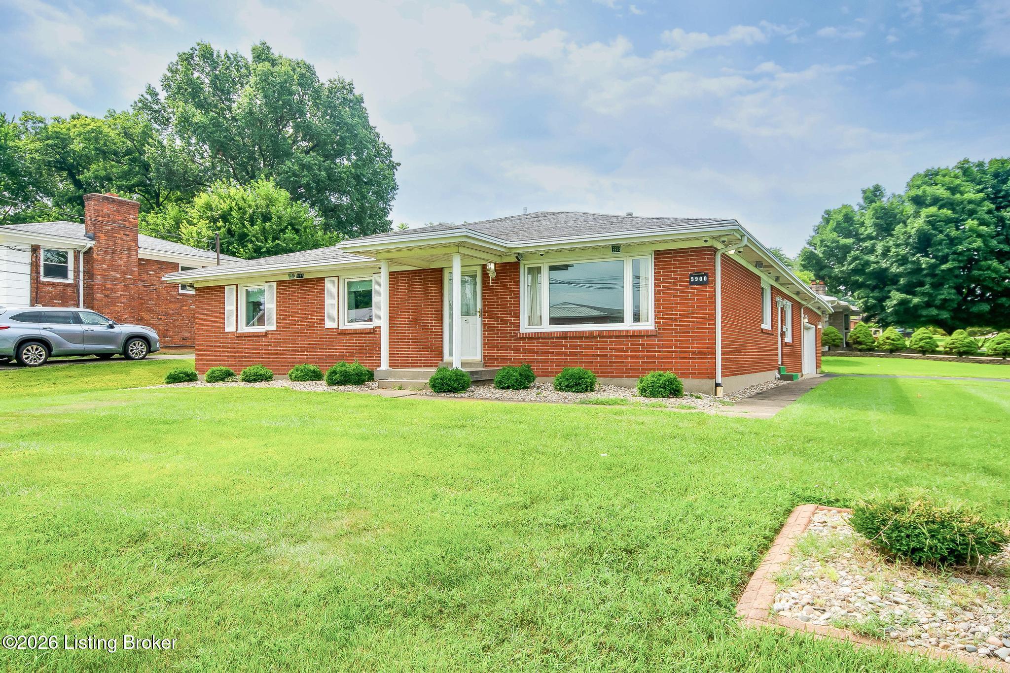 5900 Outer Loop Property Photo 4