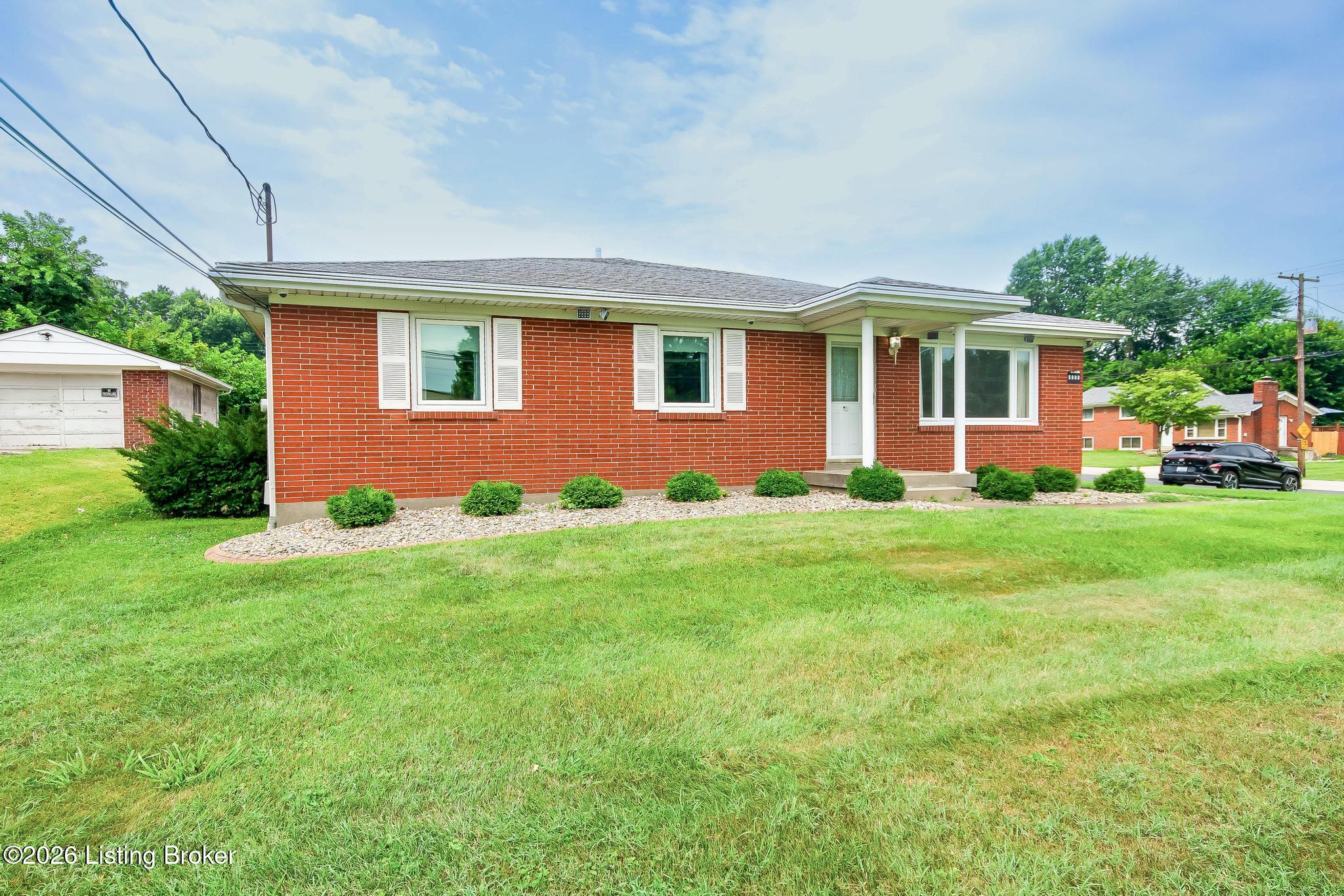 5900 Outer Loop Property Photo 5