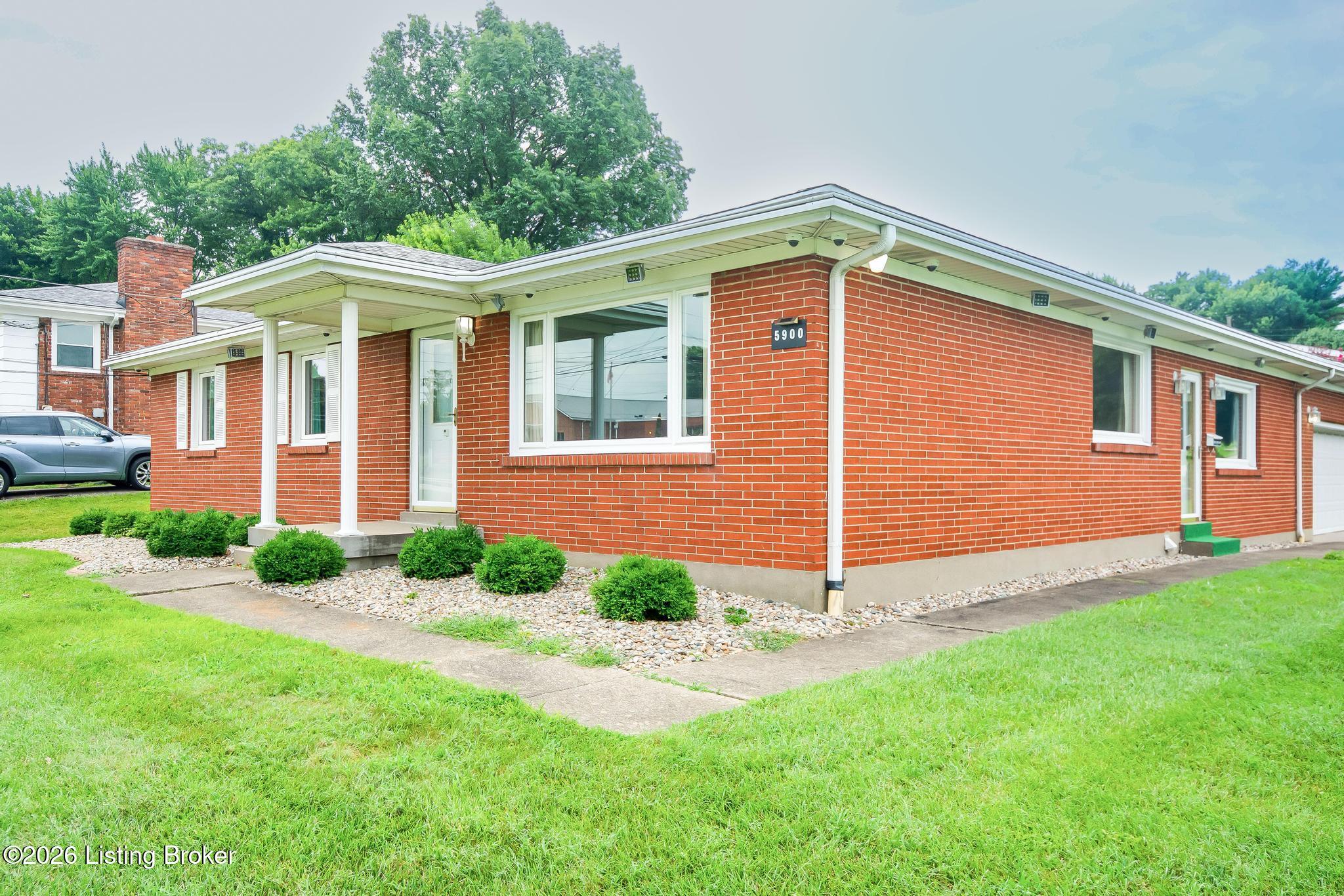 5900 Outer Loop Property Photo 6