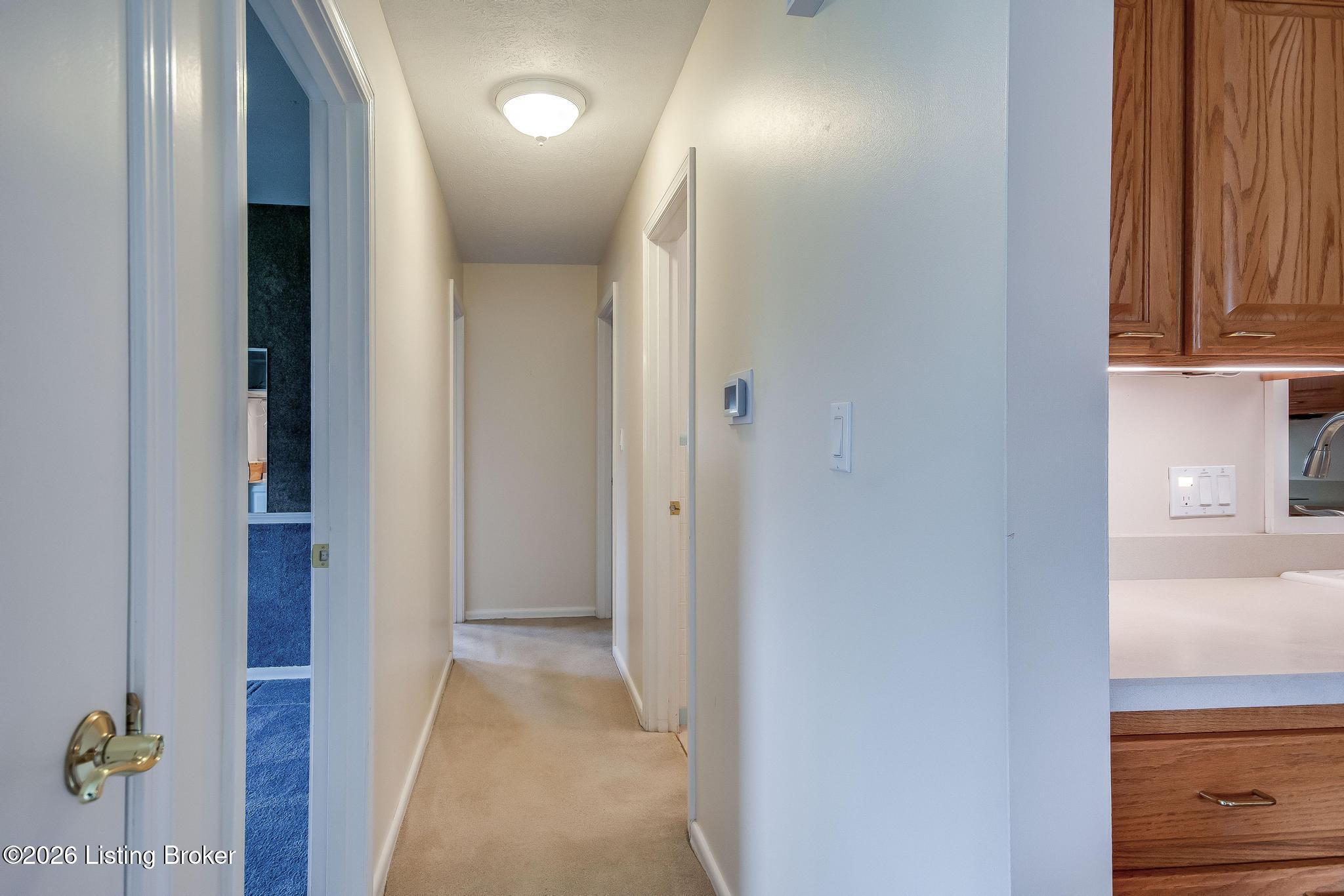 5900 Outer Loop Property Photo 28