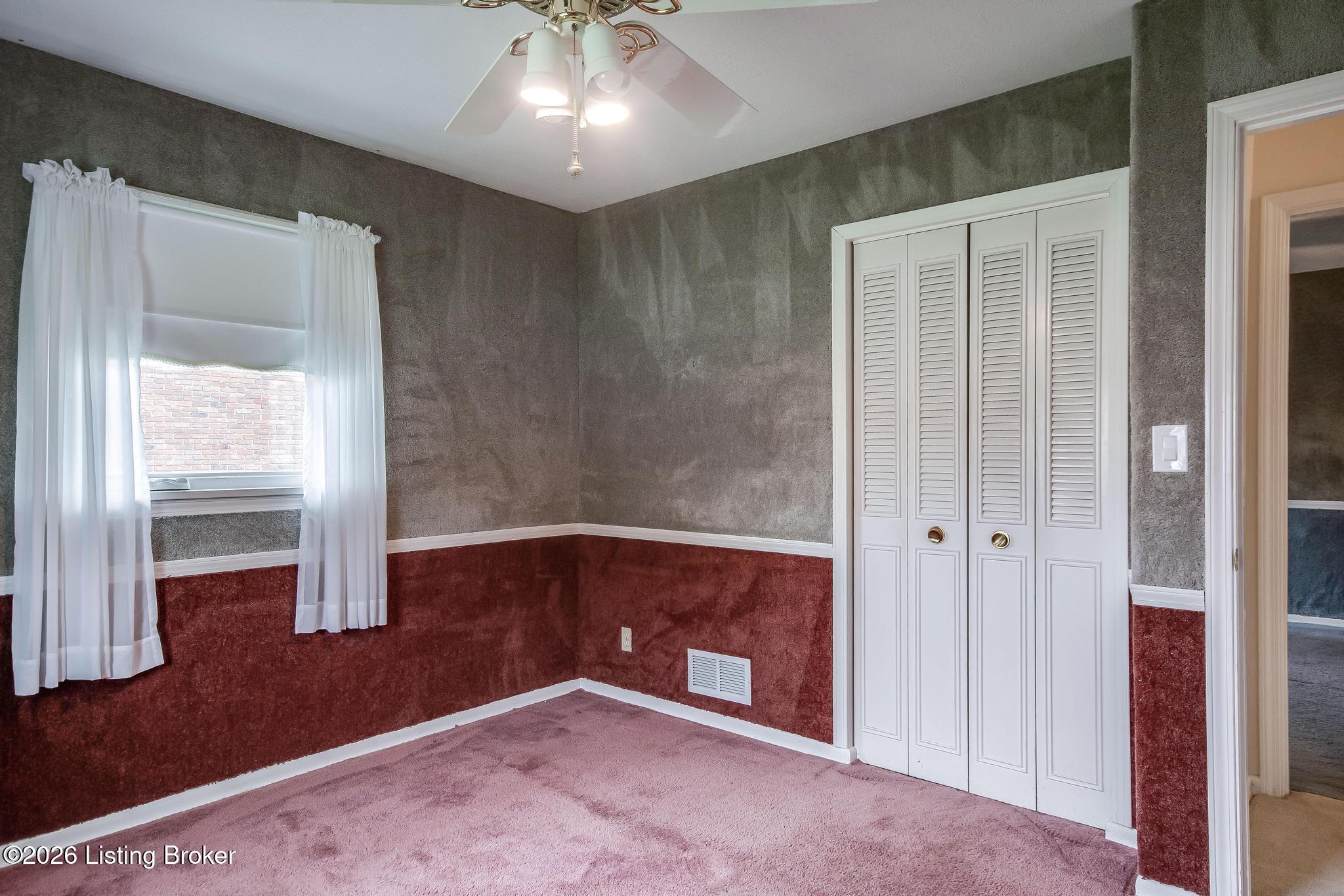 5900 Outer Loop Property Photo 44