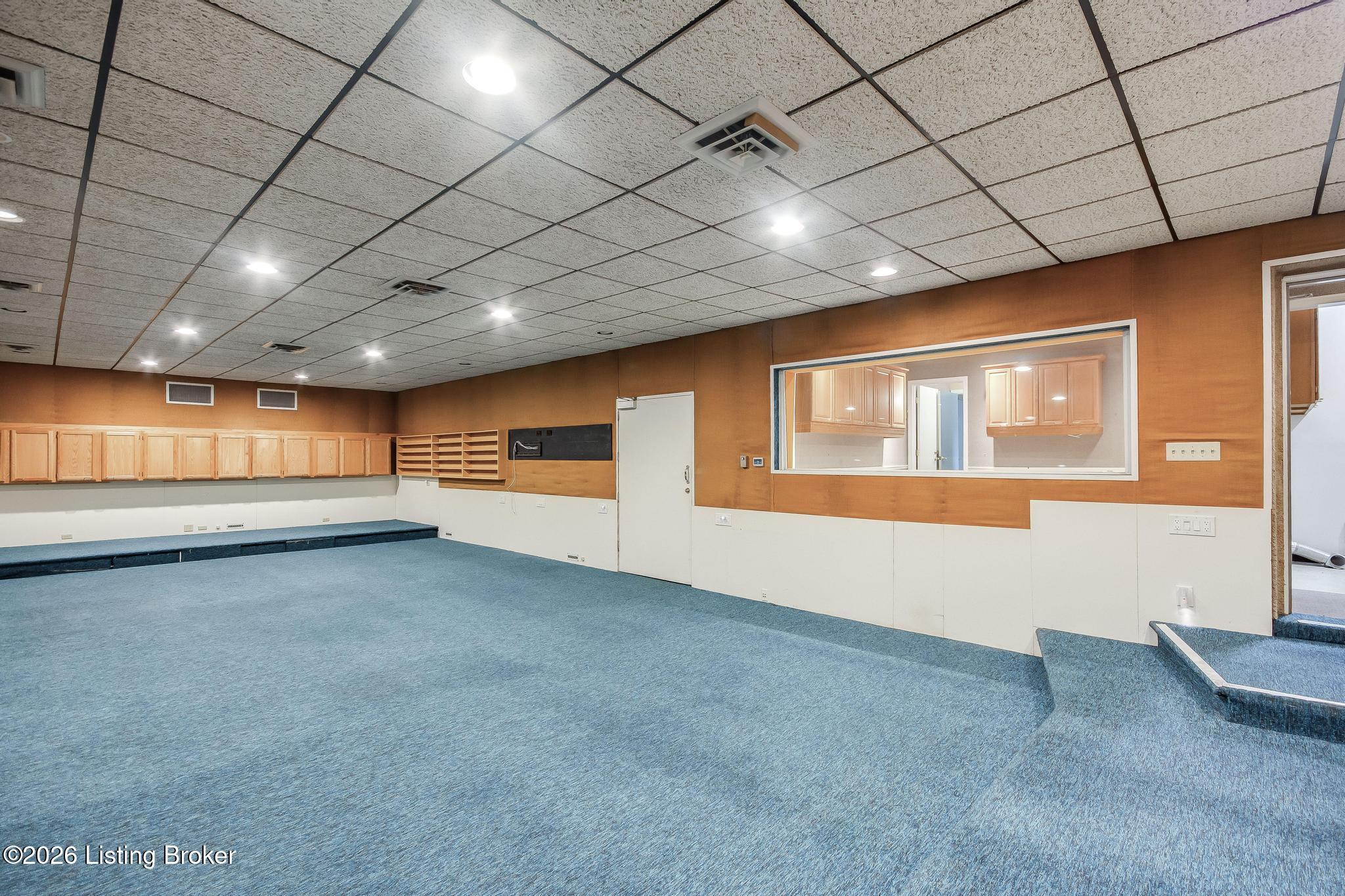 5900 Outer Loop Property Photo 49