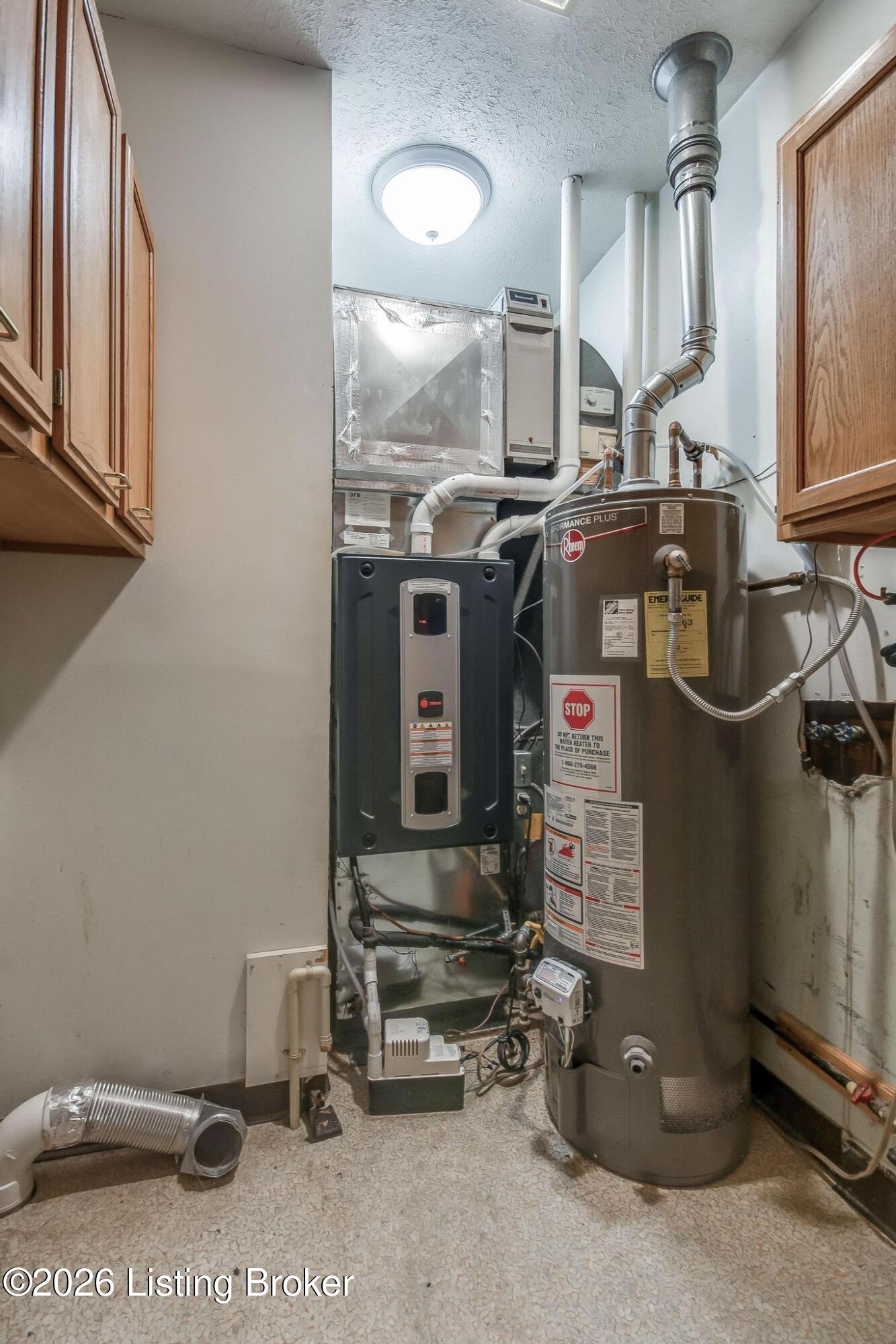 5900 Outer Loop Property Photo 61