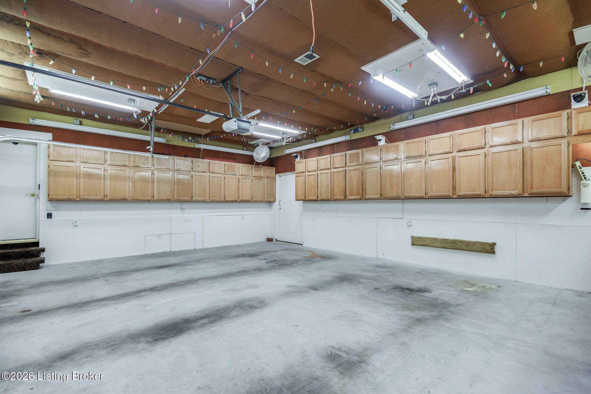 5900 Outer Loop Property Photo 65