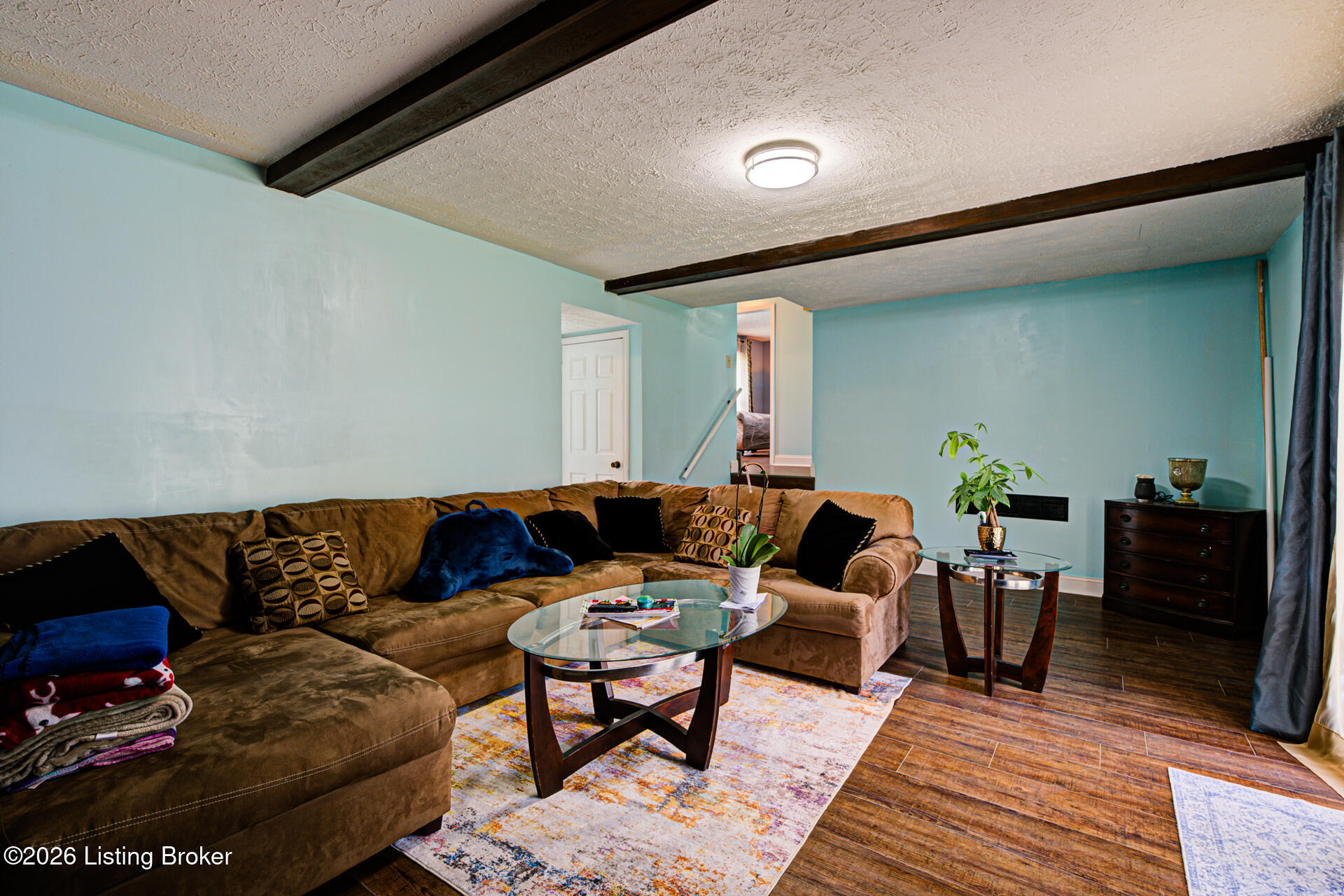 4430 Woodgate Ln Property Photo 13