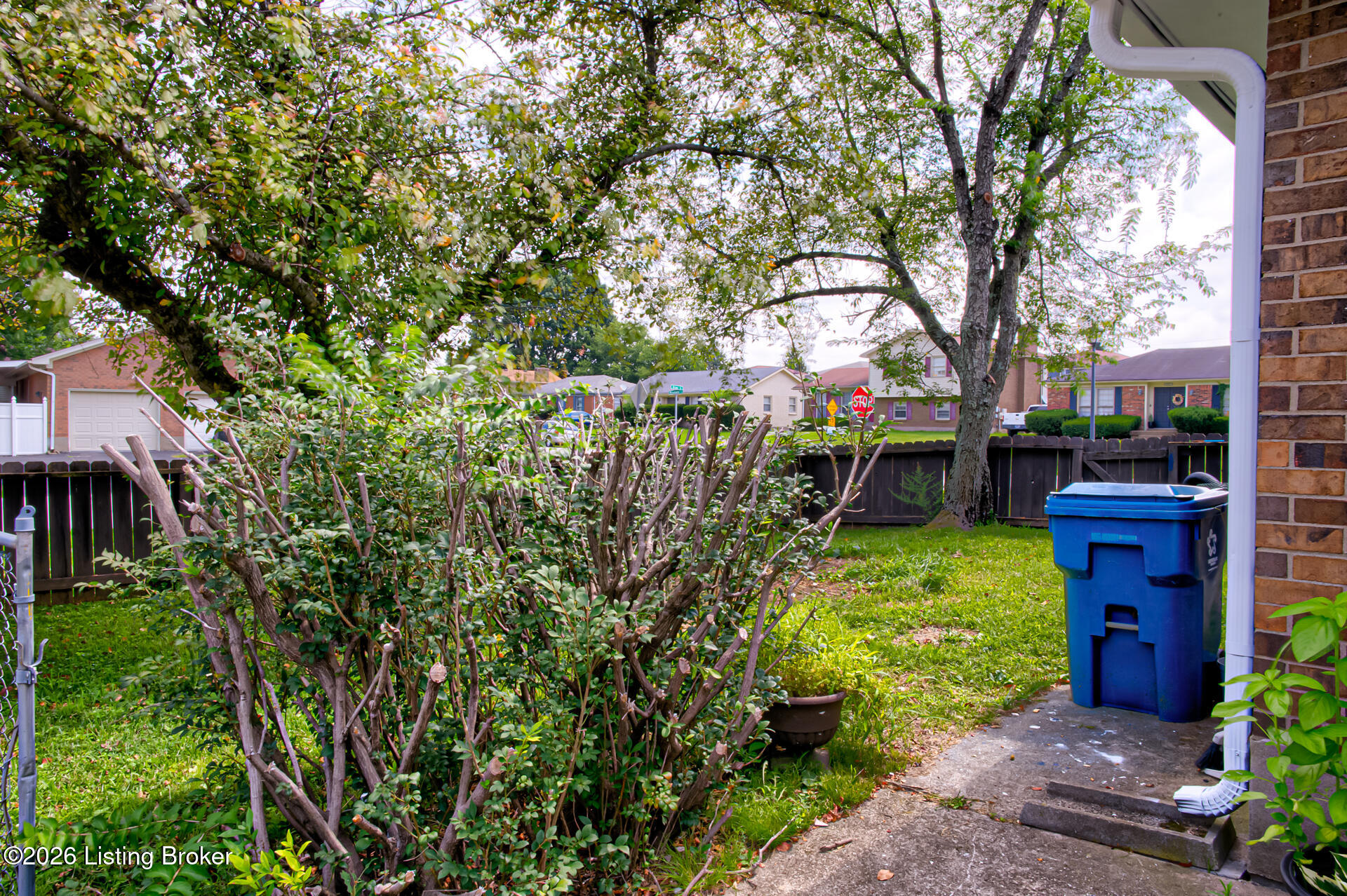 4430 Woodgate Ln Property Photo 27