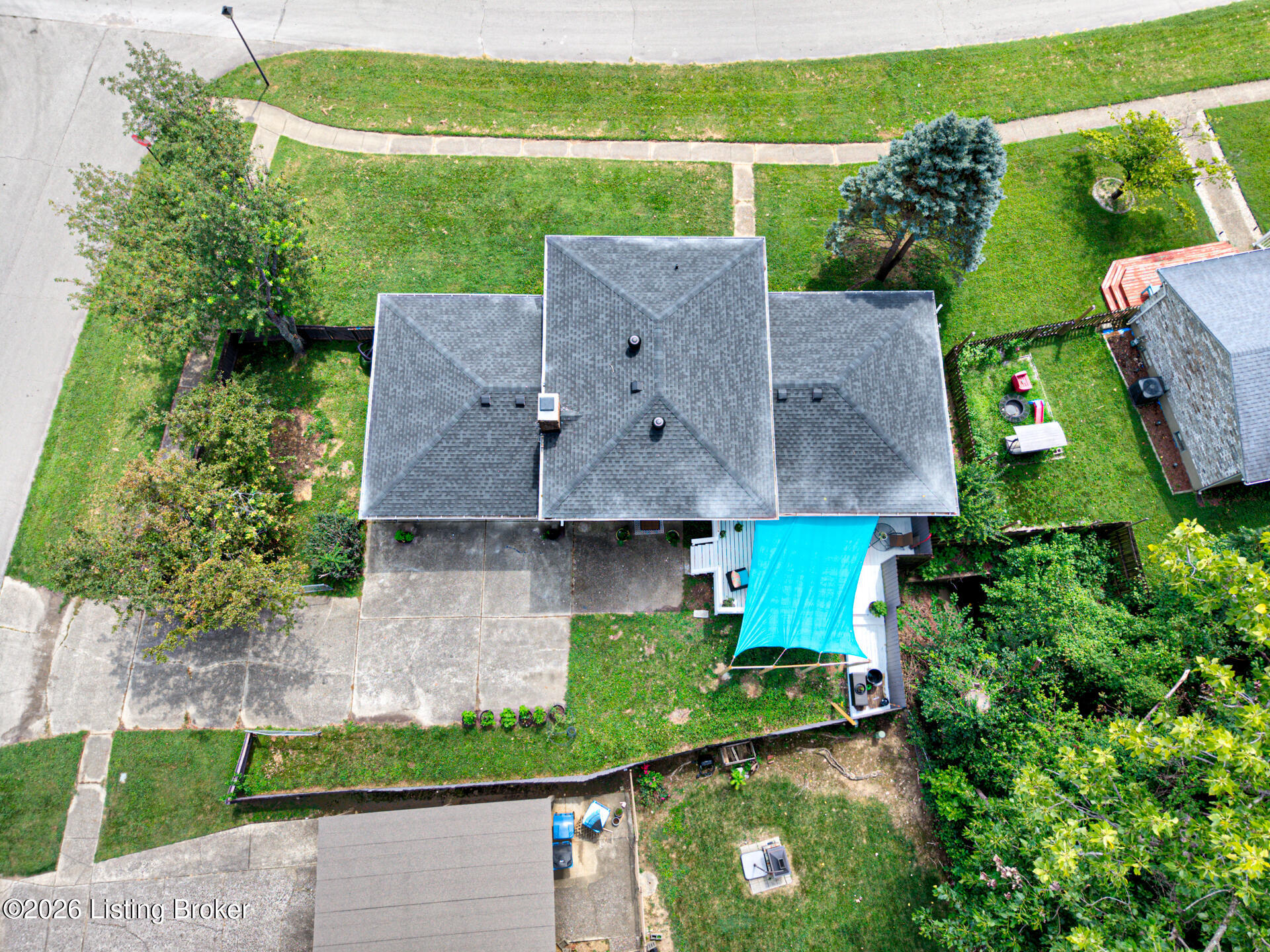 4430 Woodgate Ln Property Photo 39