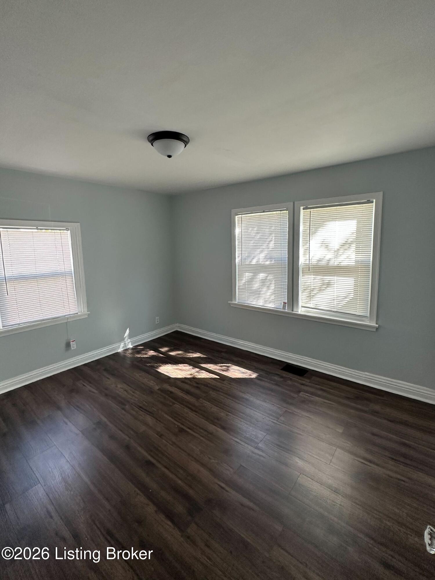 3526 Henry Ave Property Photo 3