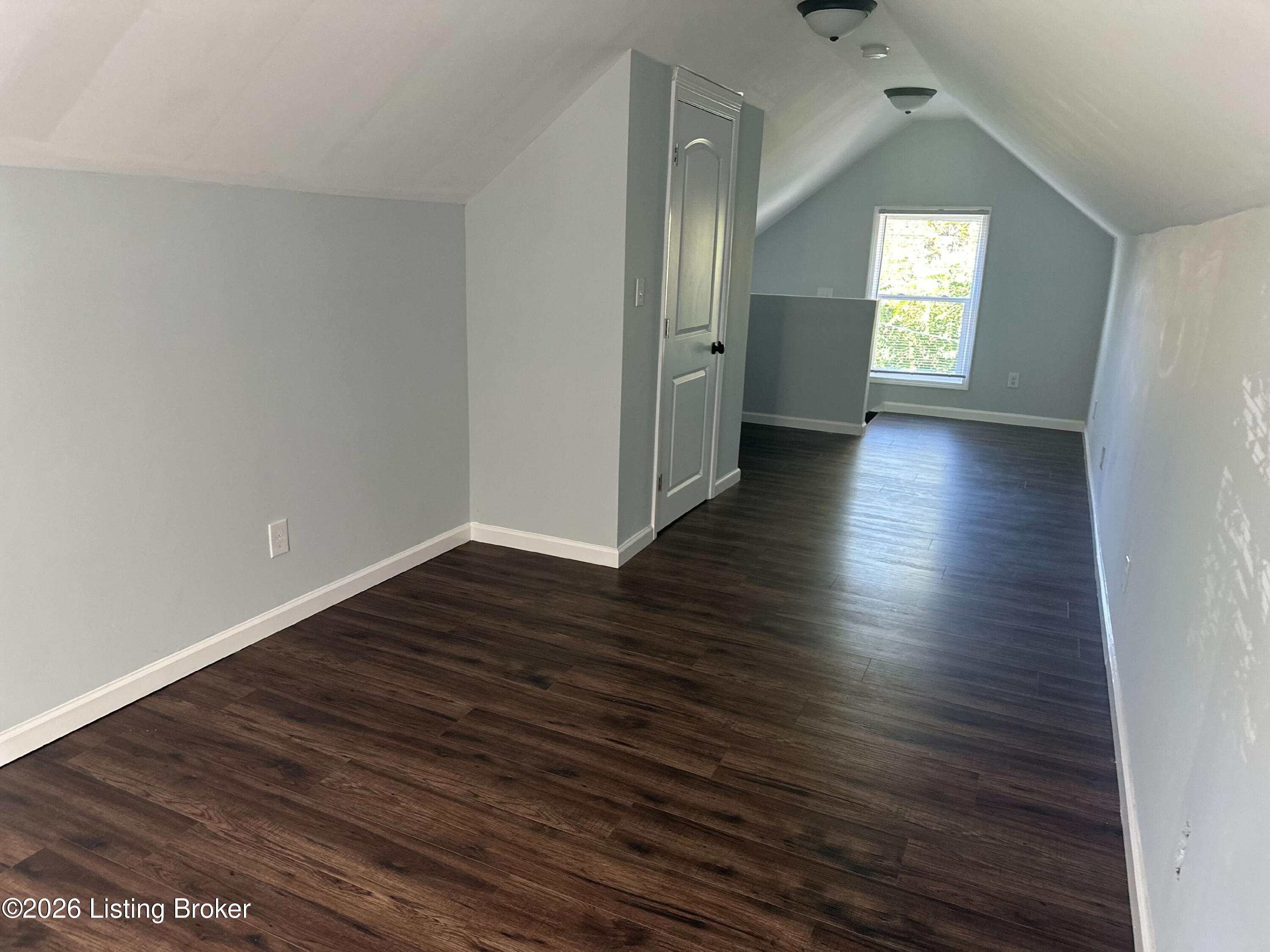 3526 Henry Ave Property Photo 6