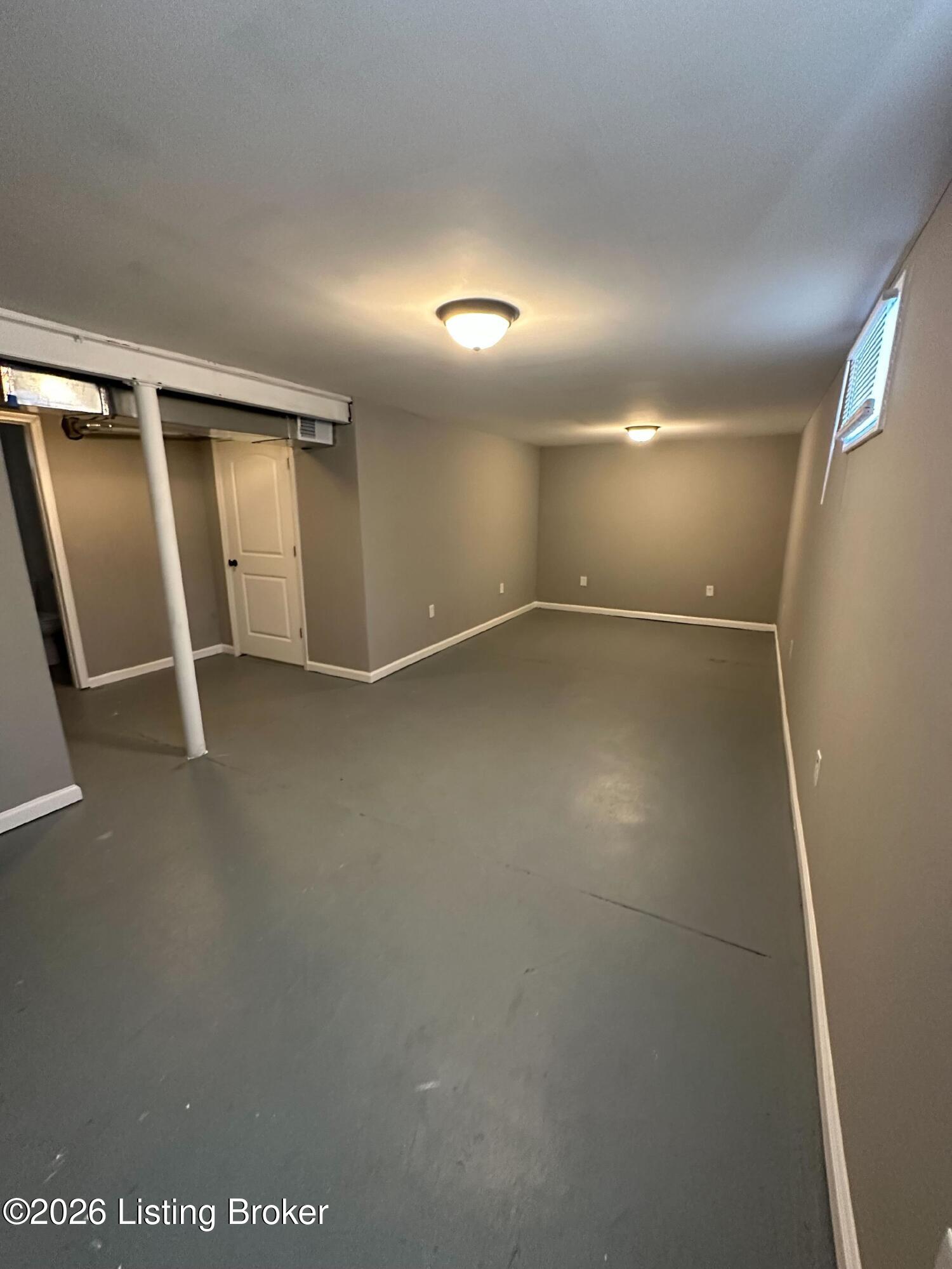 3526 Henry Ave Property Photo 9