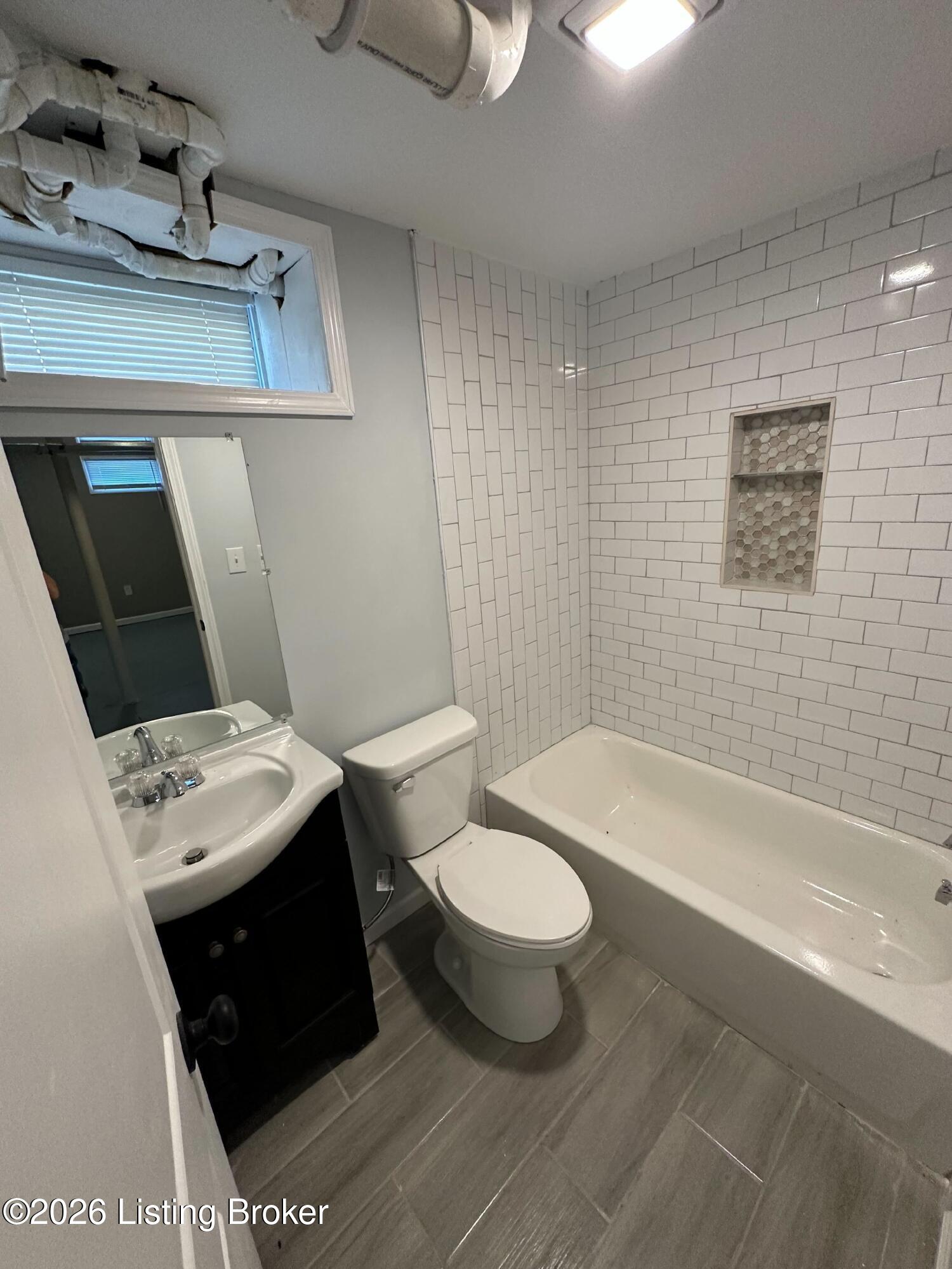 3526 Henry Ave Property Photo 10