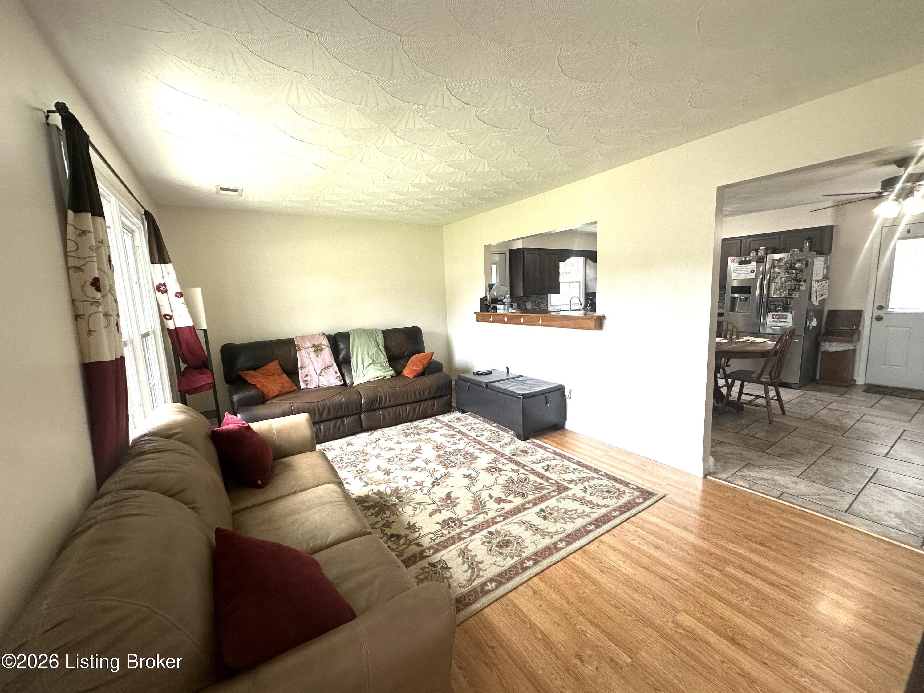 110 Pineview Dr Property Photo 7
