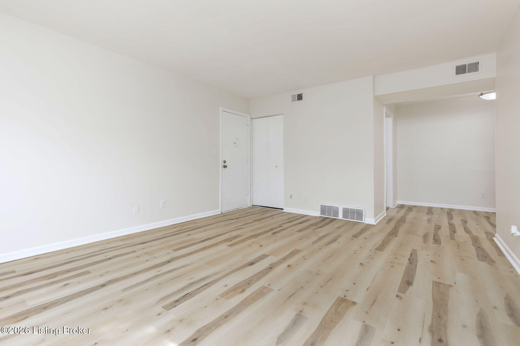 2505 Brownsboro Rd Apt B5 Property Photo 4