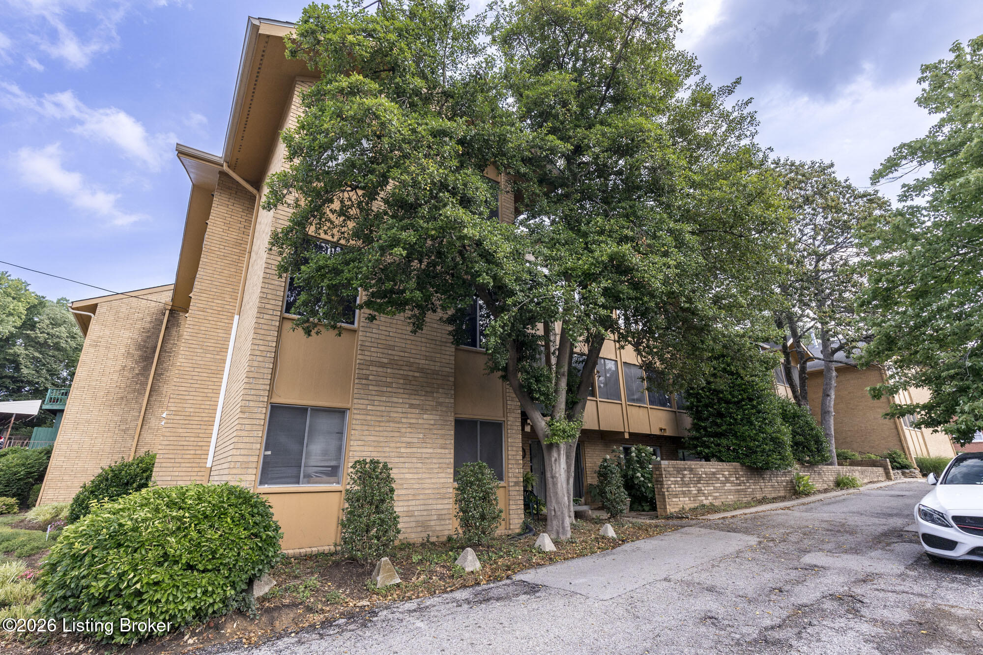 2505 Brownsboro Rd Apt B5 Property Photo 19