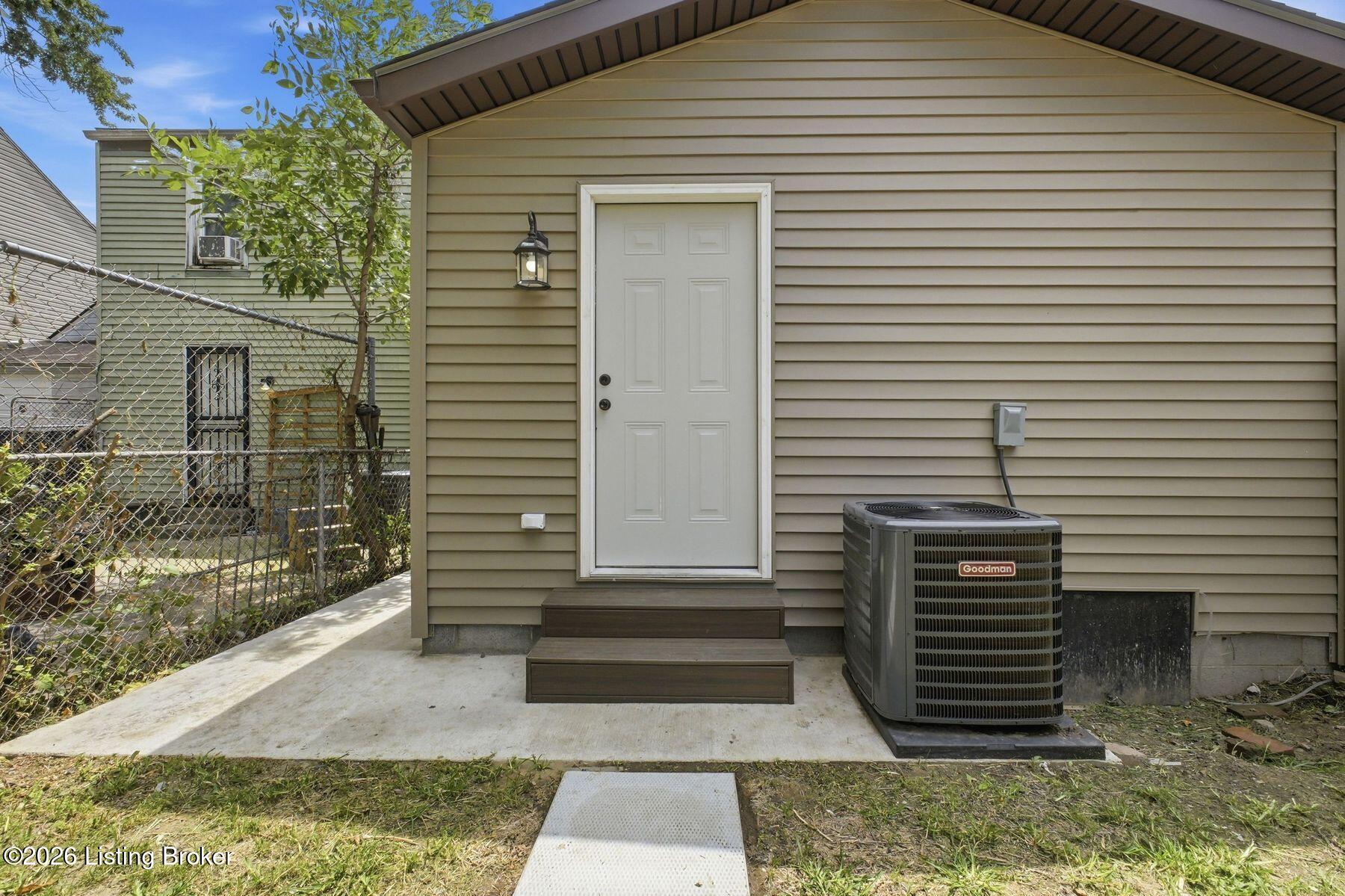 3012 Montana Ave Property Photo 20