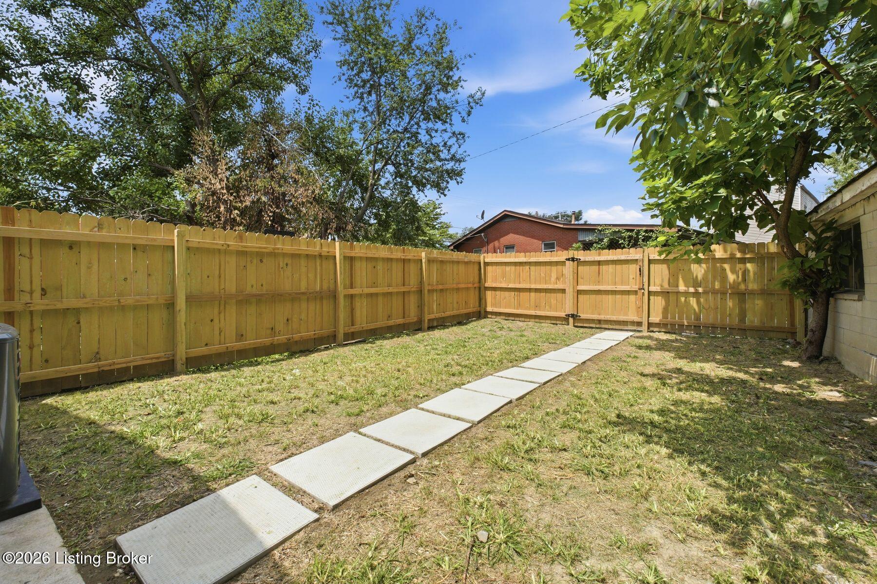 3012 Montana Ave Property Photo 21