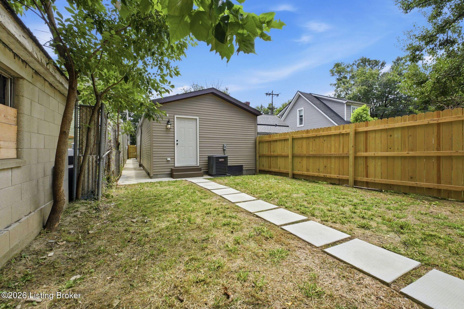 3012 Montana Ave Property Photo 23