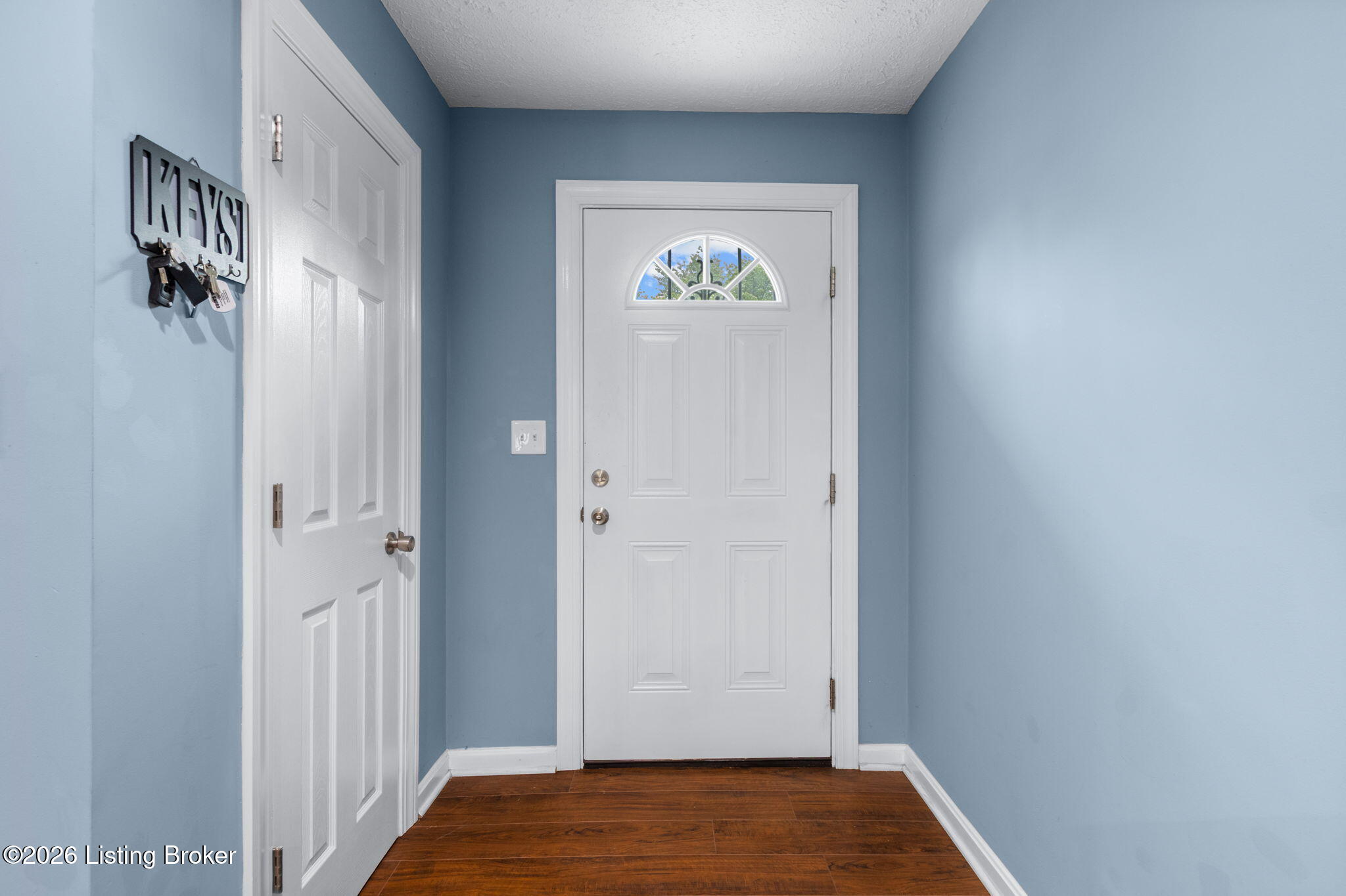 208 Downes Ln Property Photo 7