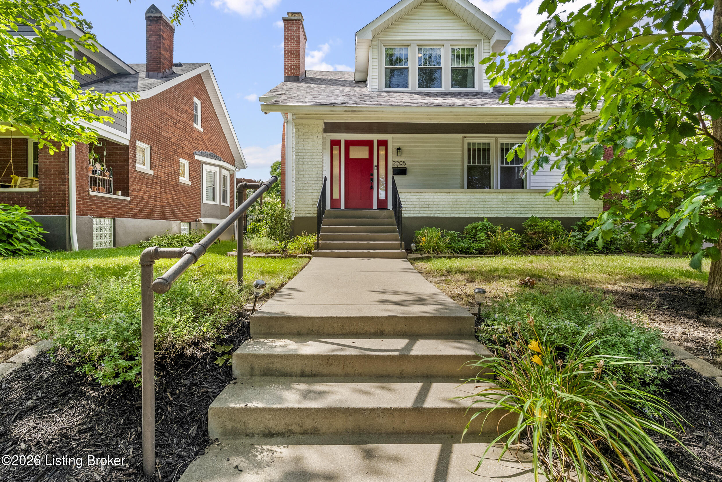 2205 Weber Ave Property Photo 1