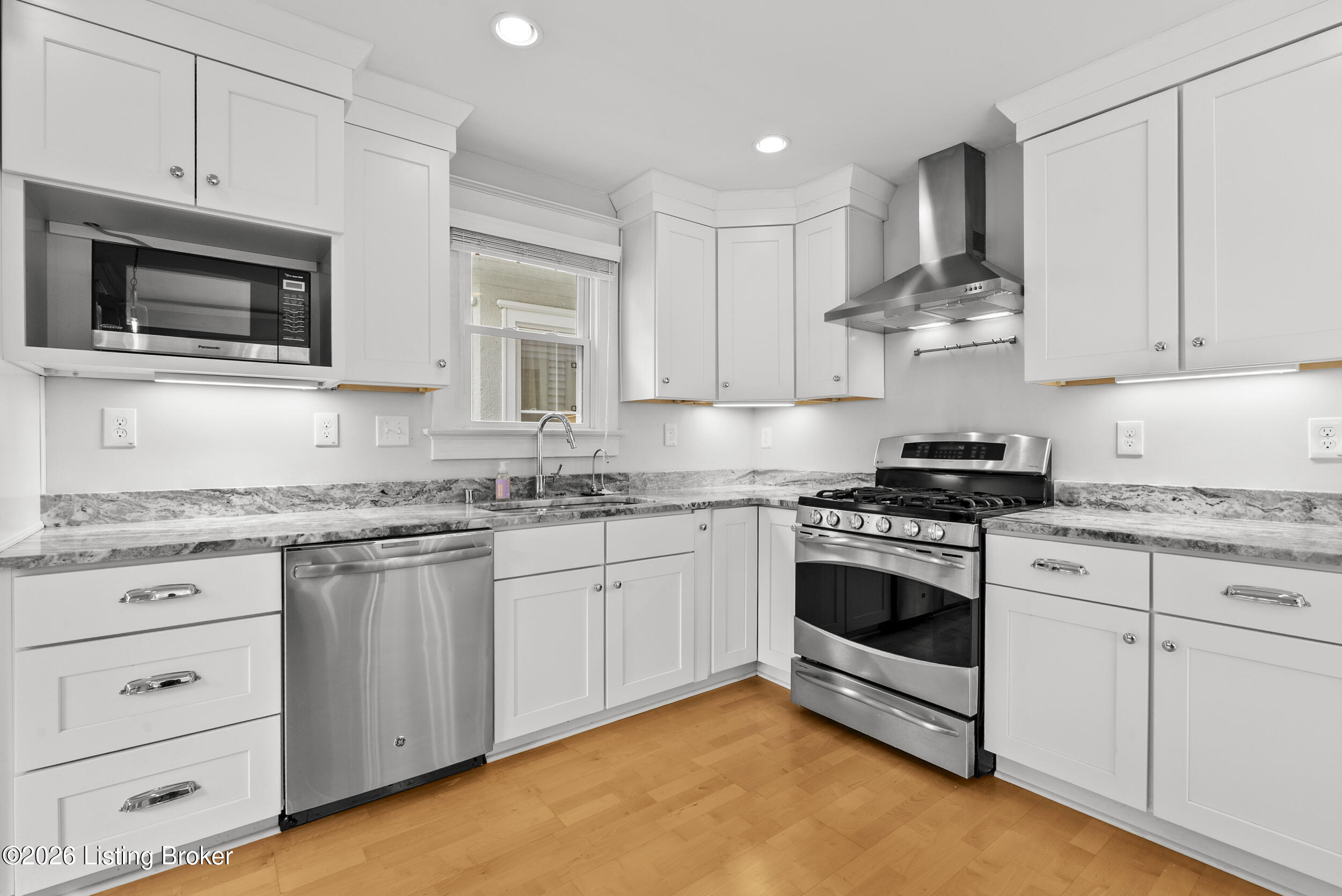 2205 Weber Ave Property Photo 17