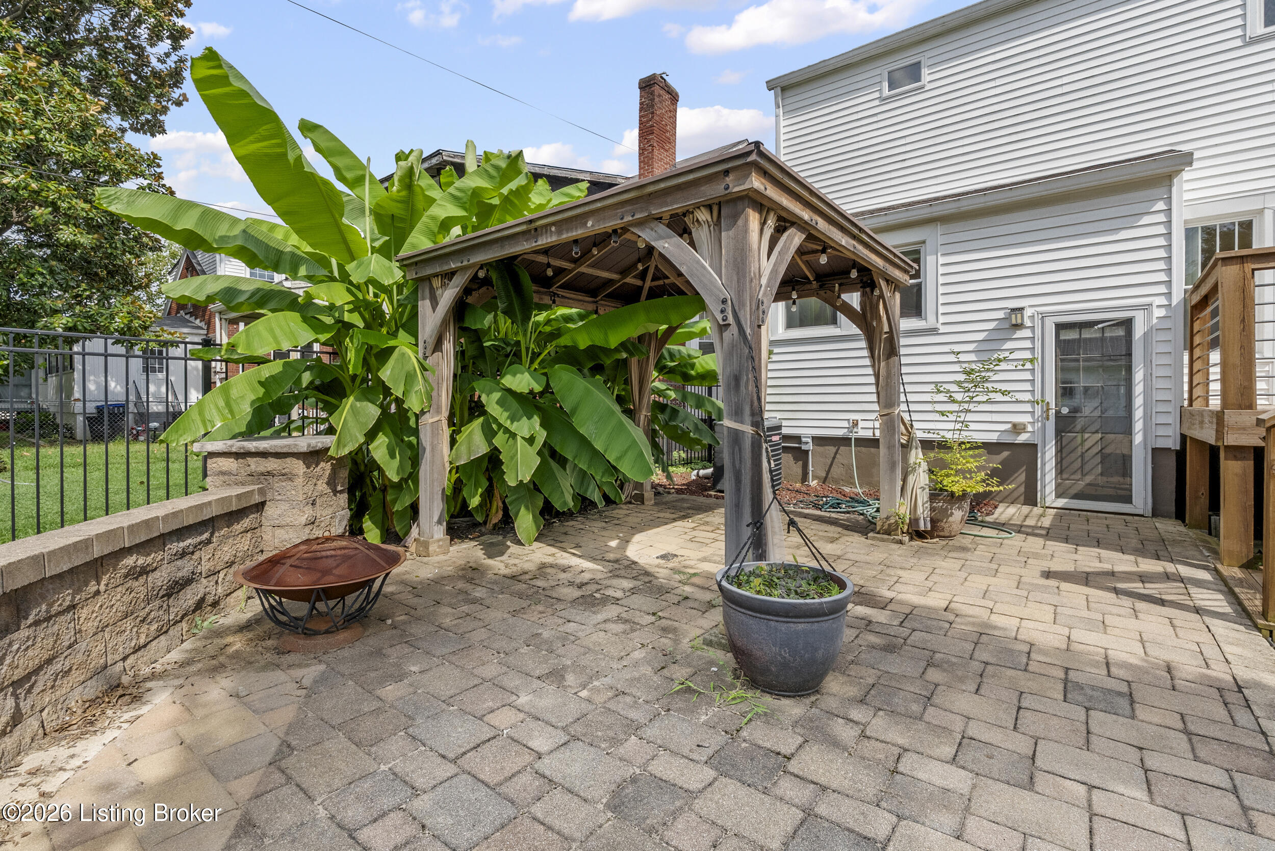 2205 Weber Ave Property Photo 64