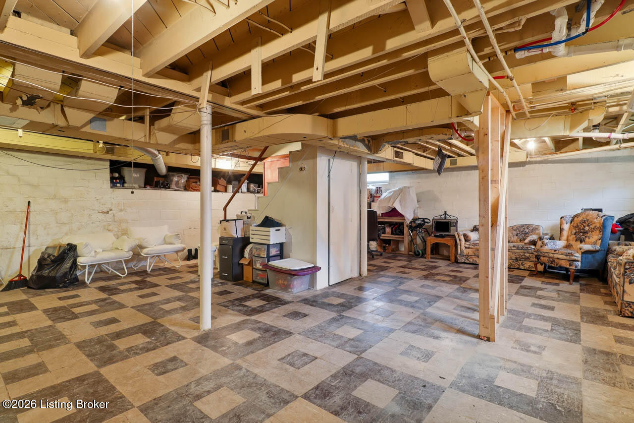 177 N Church St Property Photo 31